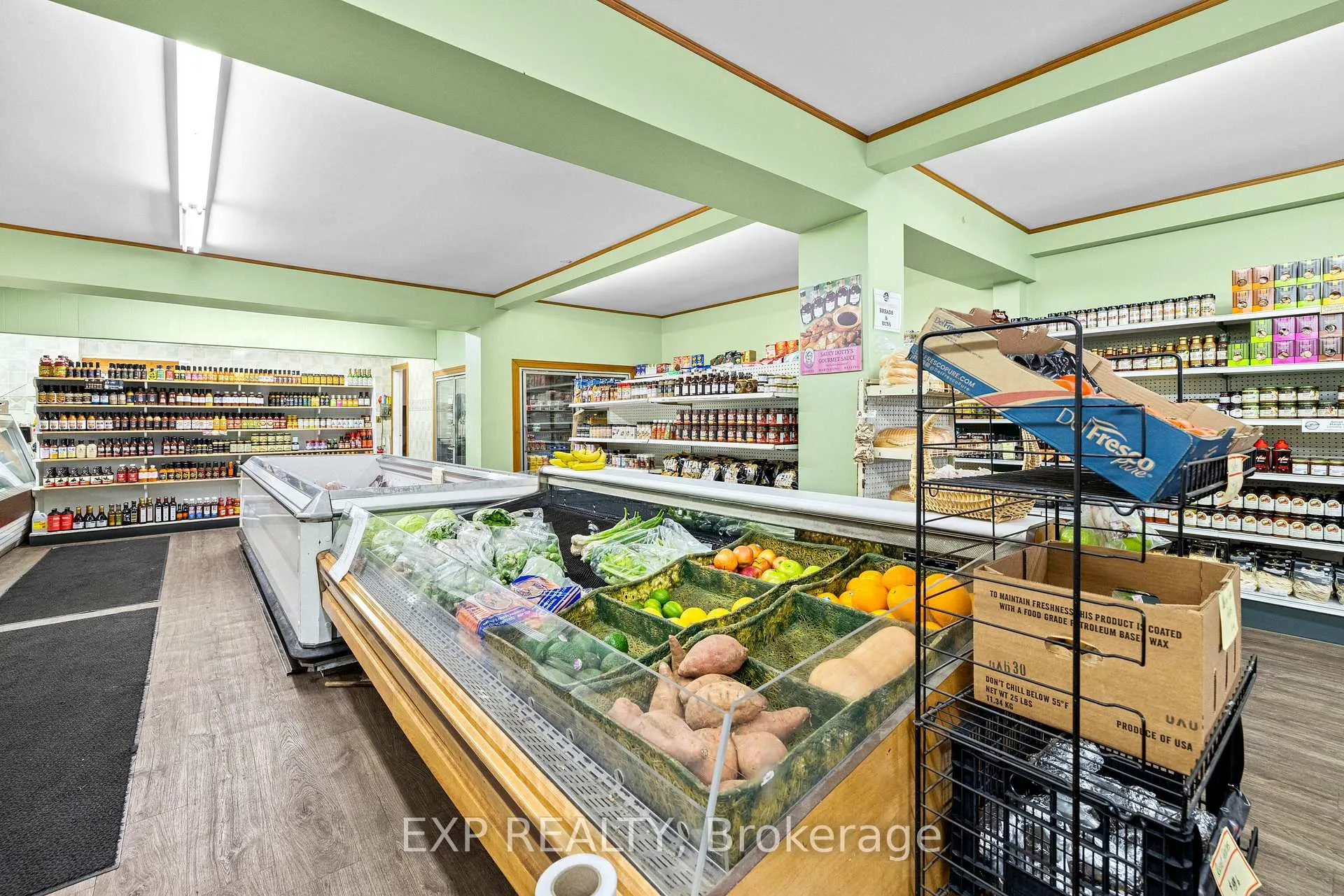 Photo 13 of 28 Buckingham Avenue, Oshawa, O'Neill — HOMEH