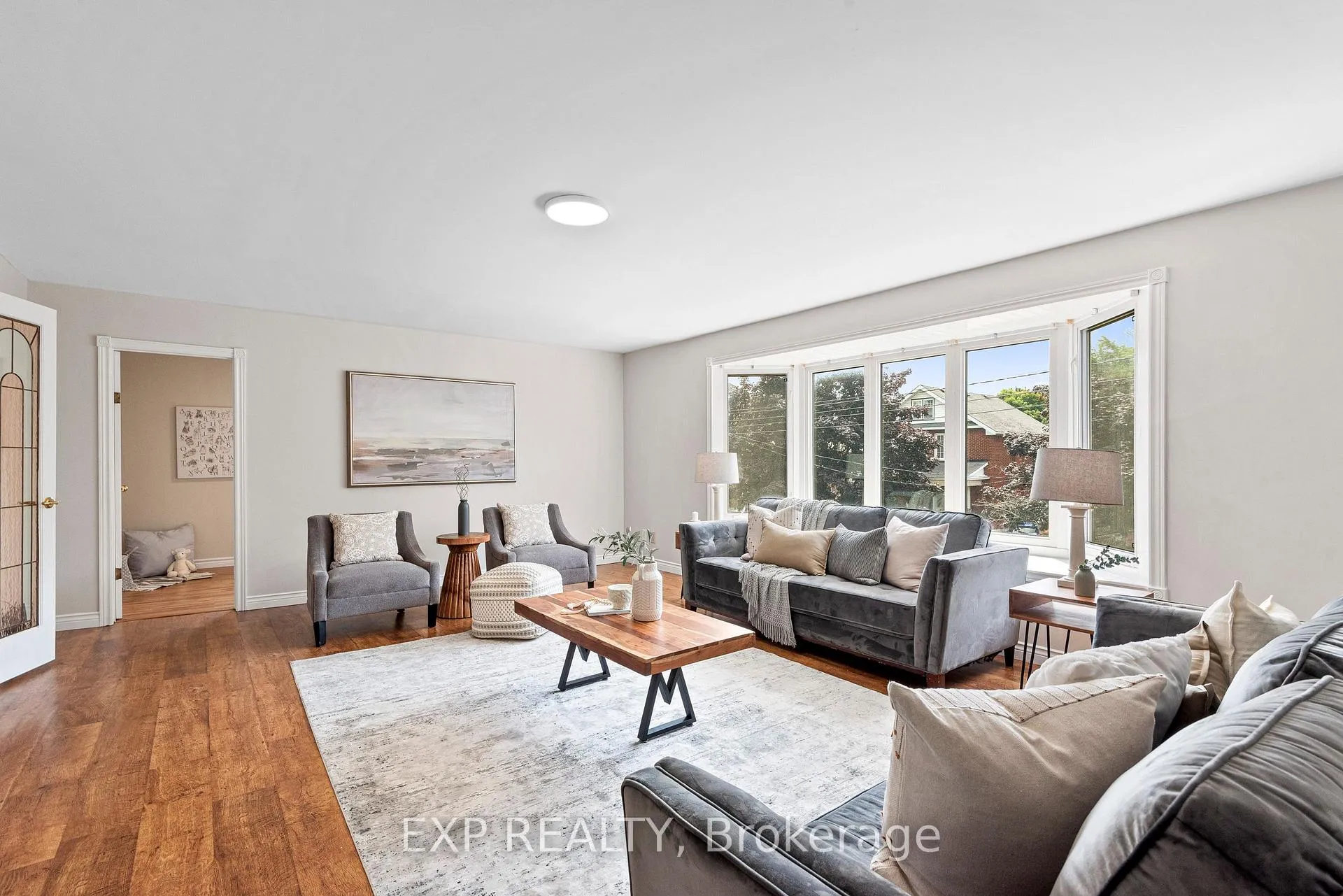 Photo 37 of 28 Buckingham Avenue, Oshawa, O'Neill — HOMEH