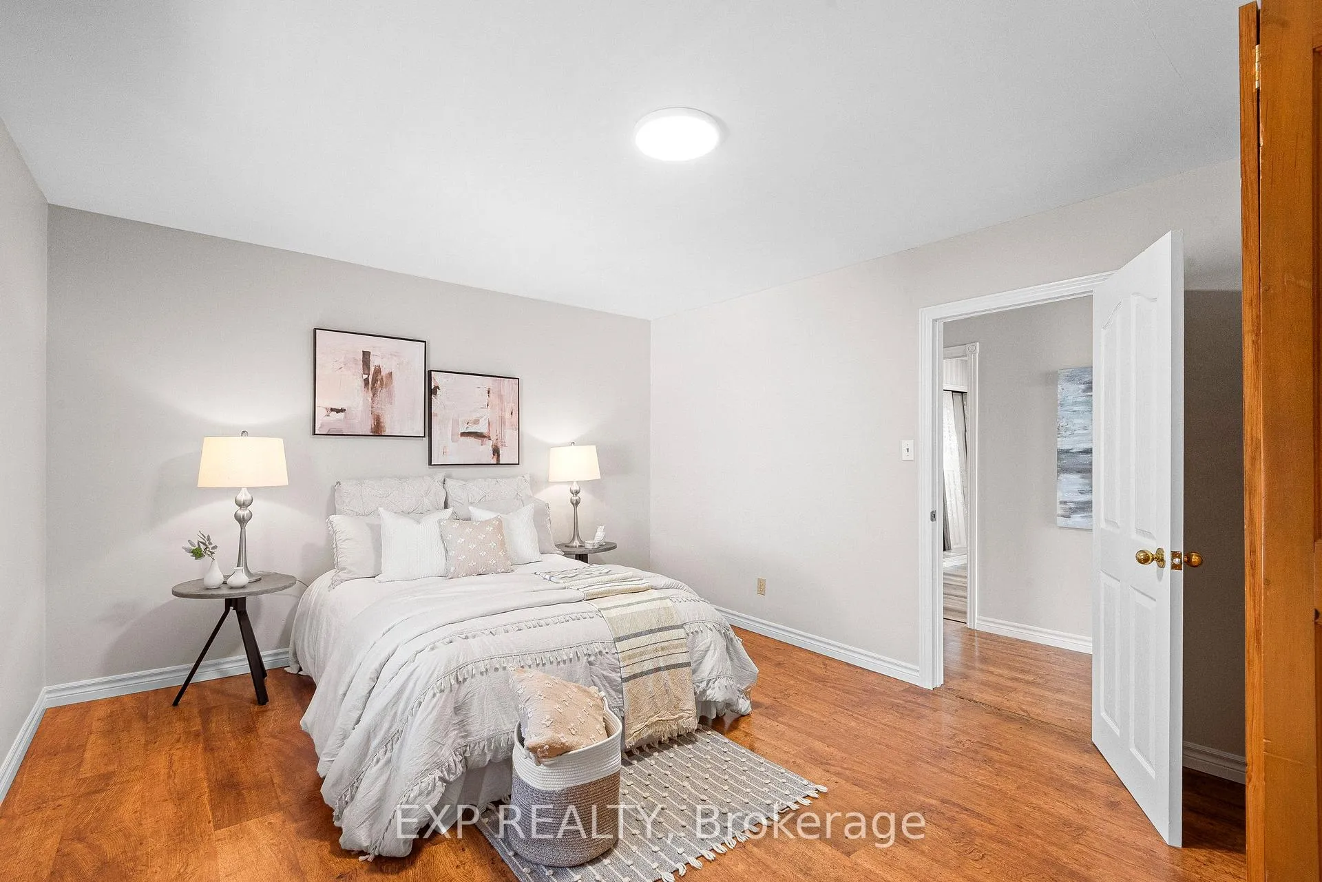 Photo 39 of 28 Buckingham Avenue, Oshawa, O'Neill — HOMEH