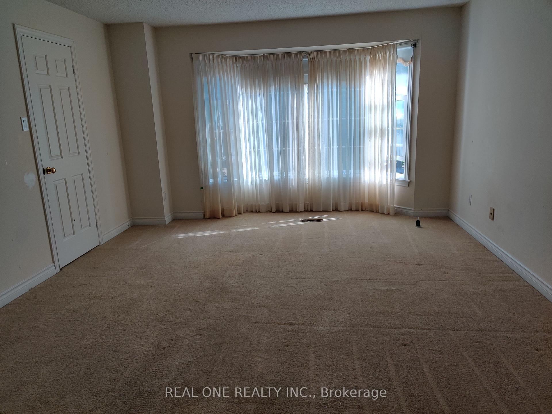 Photo 9 of 26 Addington Square, Markham, Unionville — HOMEH