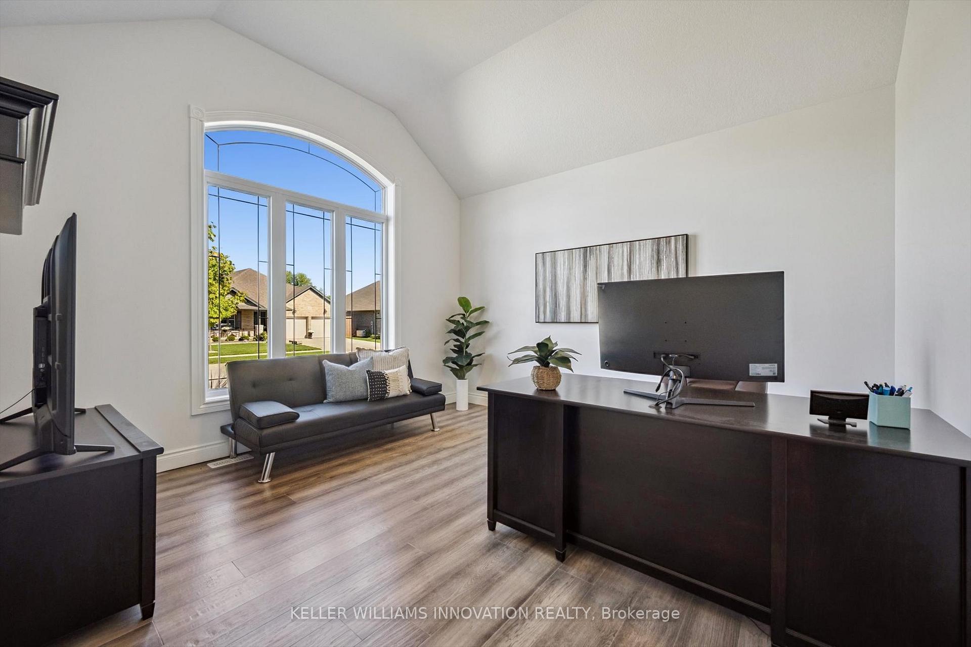 Photo 4 of 530 Krotz Street E, North Perth, Listowel — HOMEH