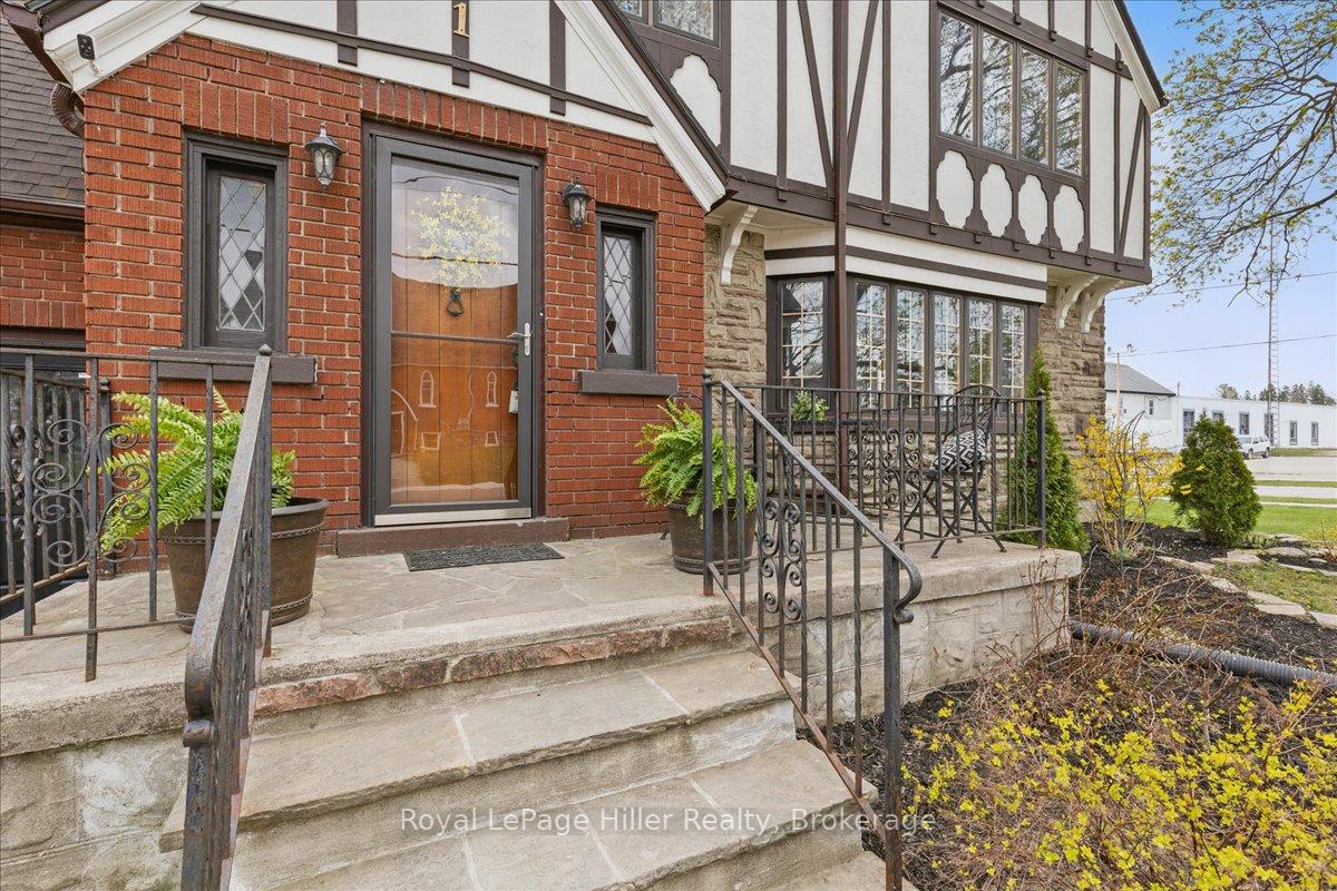 Photo 3 of 1 Pacific Avenue, Perth East, Milverton — HOMEH