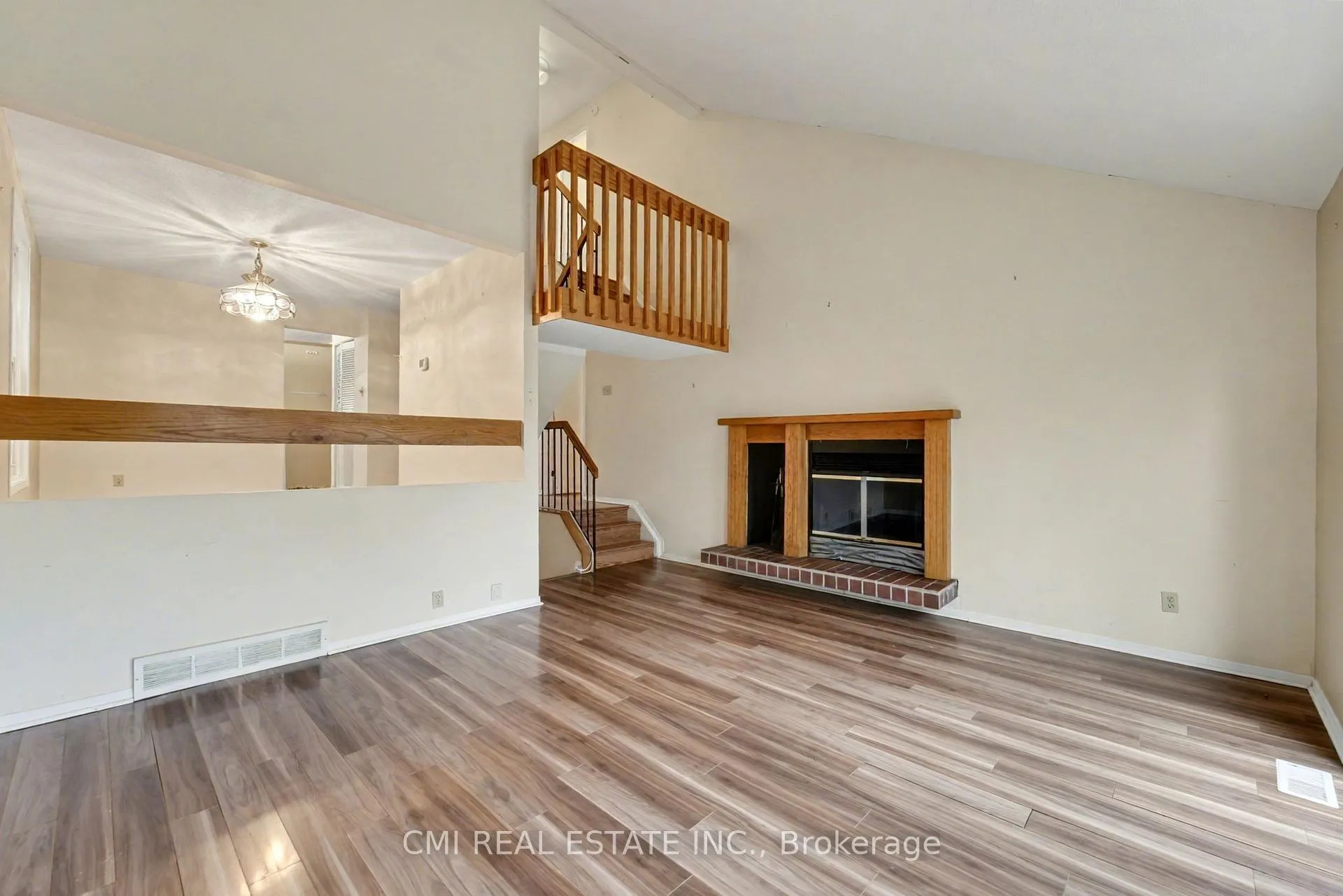 Photo 6 of 879 Beauclaire Drive, Ottawa, Orleans Wood — HOMEH