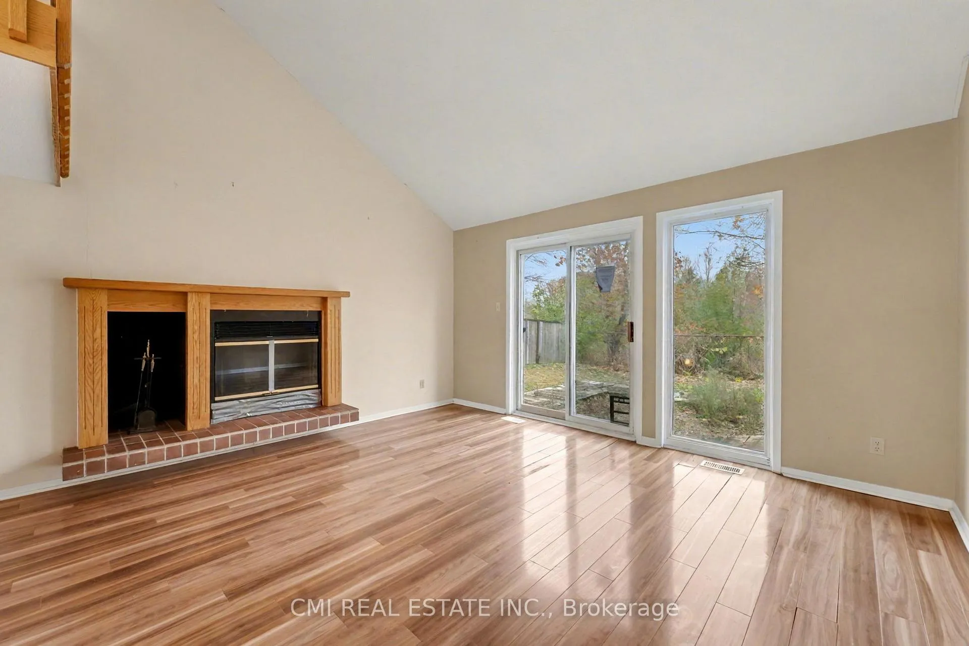 Photo 7 of 879 Beauclaire Drive, Ottawa, Orleans Wood — HOMEH