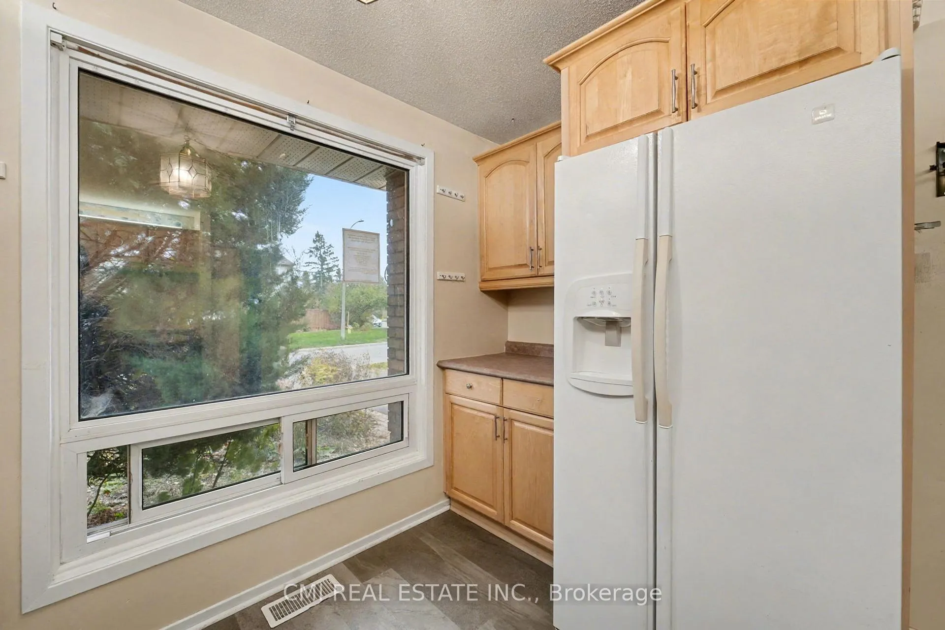 Photo 13 of 879 Beauclaire Drive, Ottawa, Orleans Wood — HOMEH