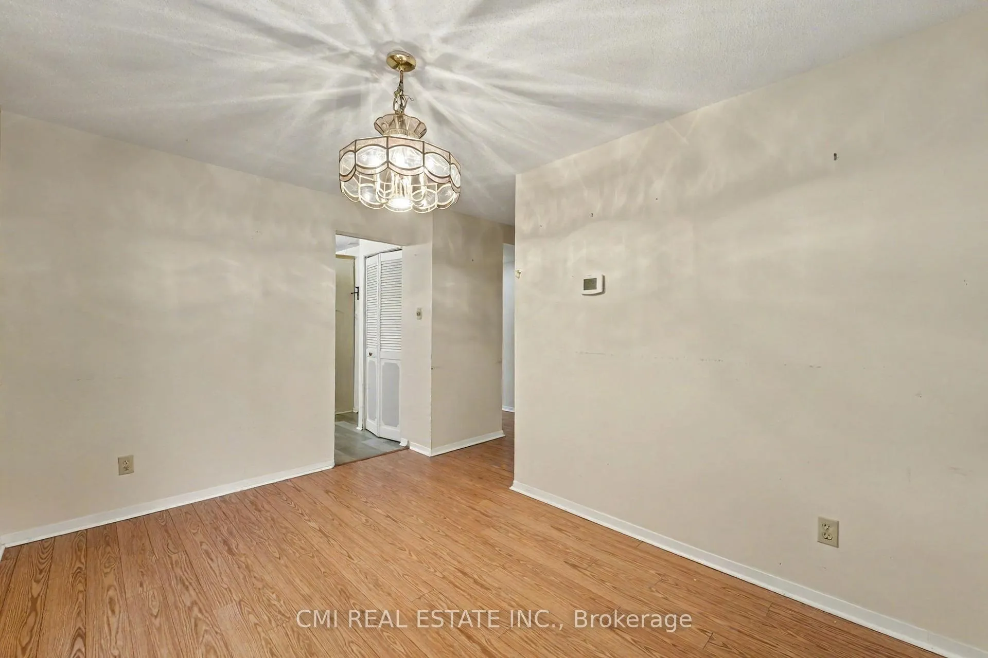 Photo 19 of 879 Beauclaire Drive, Ottawa, Orleans Wood — HOMEH