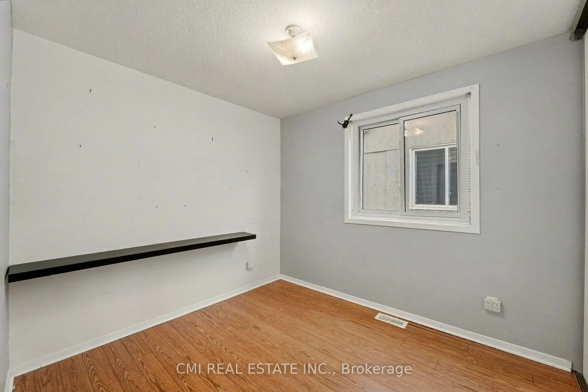 Photo 21 of 879 Beauclaire Drive, Ottawa, Orleans Wood — HOMEH