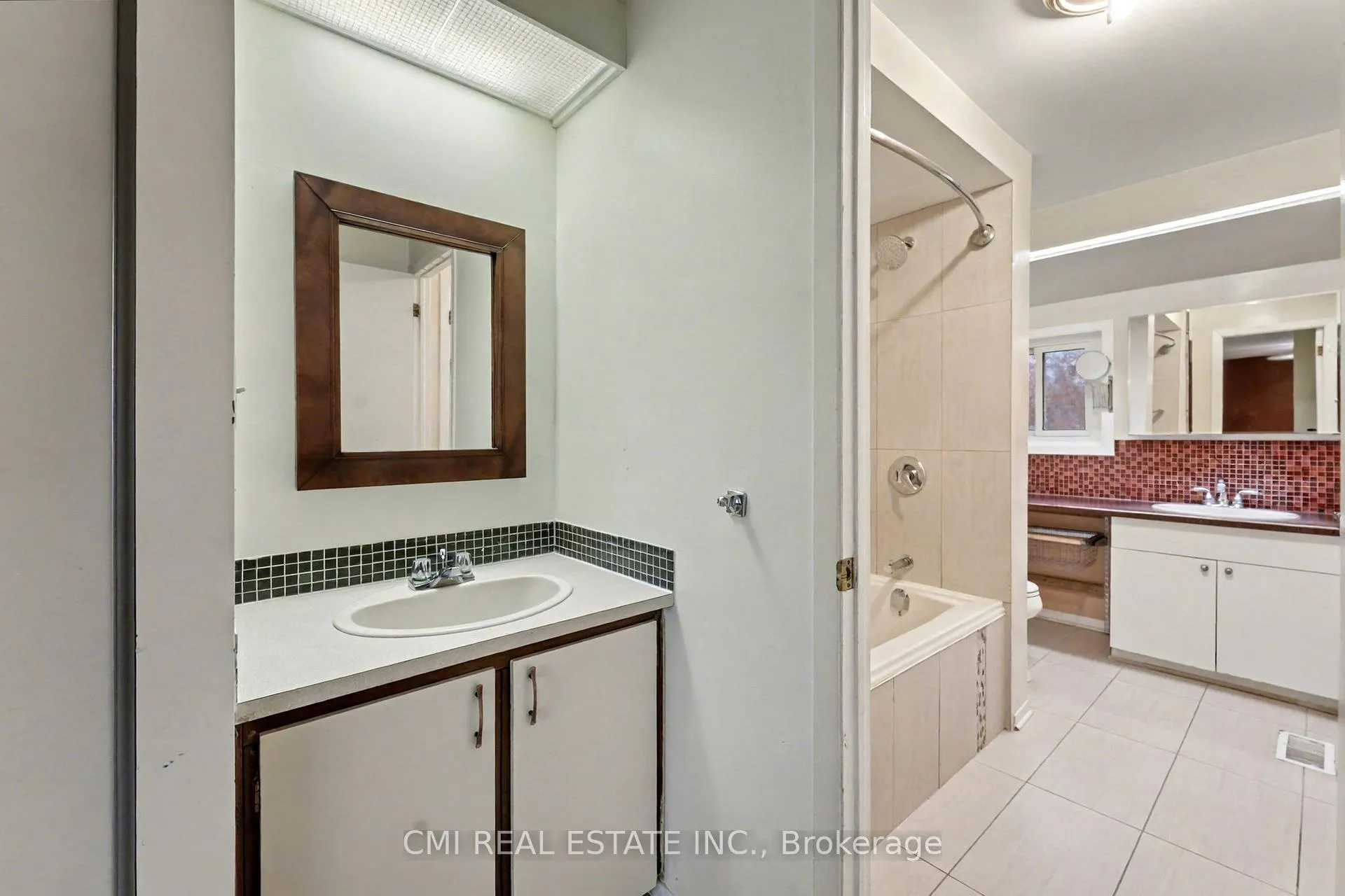 Photo 29 of 879 Beauclaire Drive, Ottawa, Orleans Wood — HOMEH