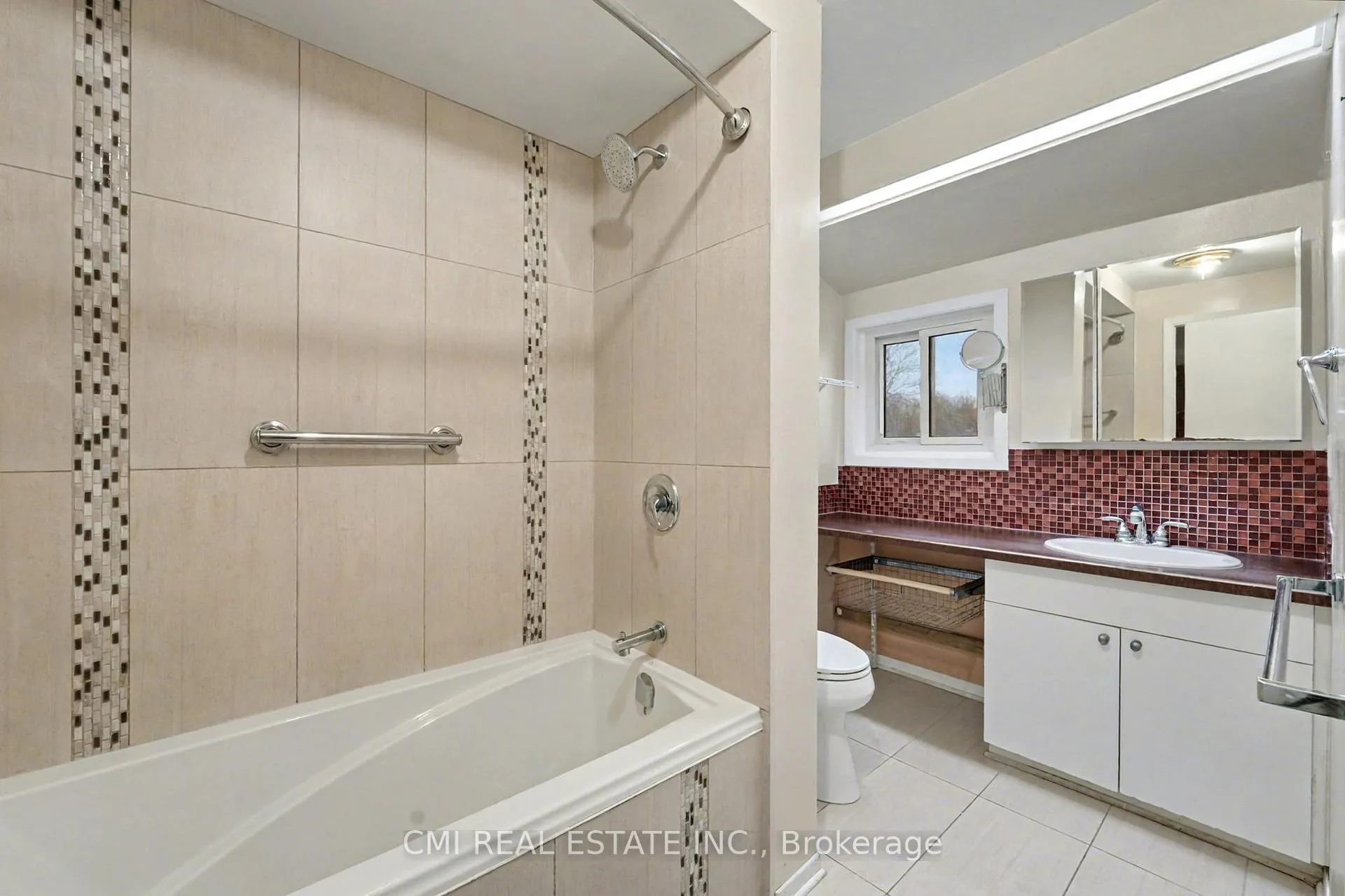 Photo 30 of 879 Beauclaire Drive, Ottawa, Orleans Wood — HOMEH