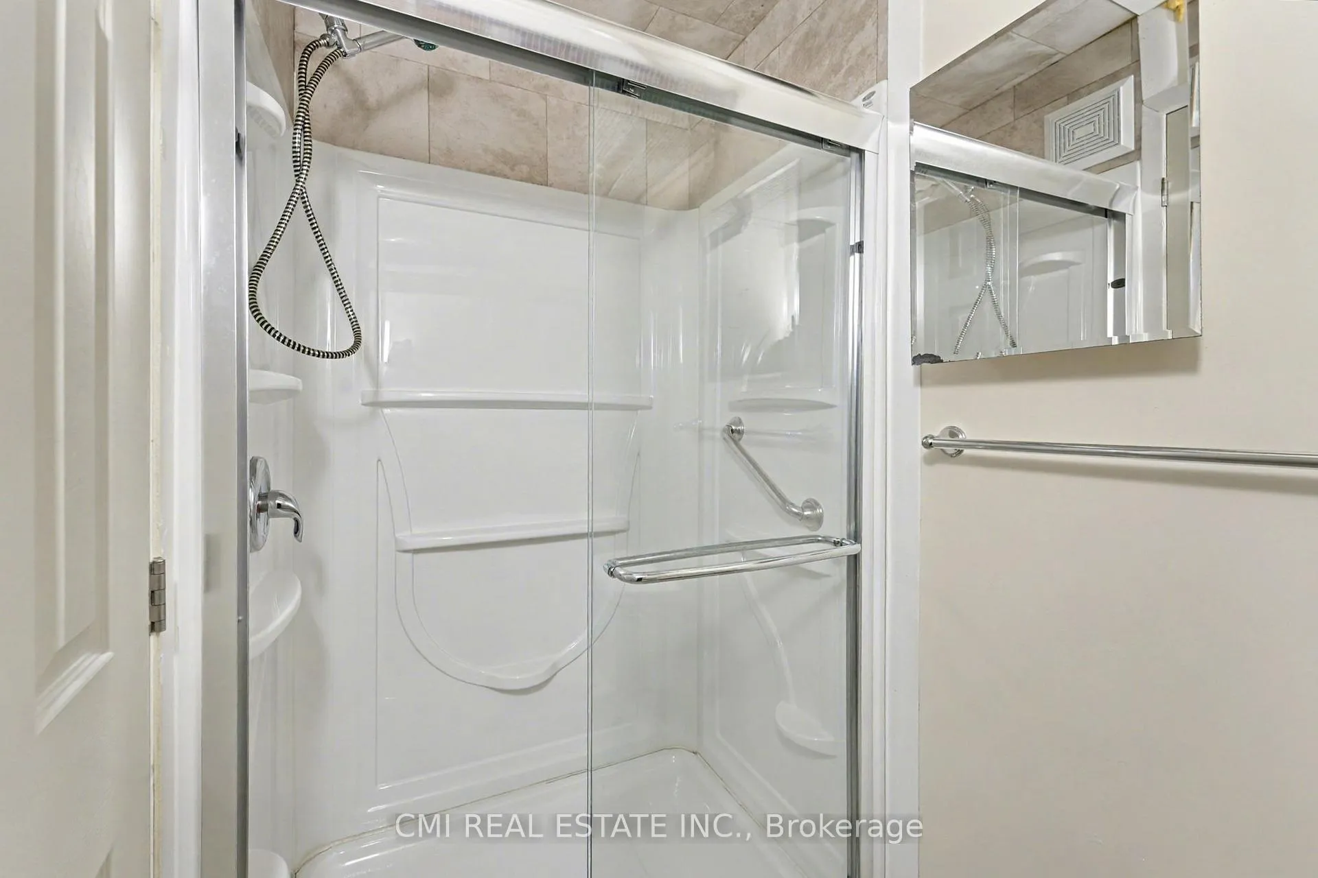 Photo 37 of 879 Beauclaire Drive, Ottawa, Orleans Wood — HOMEH