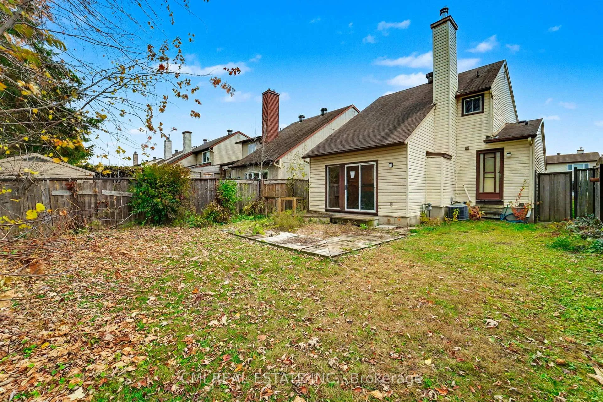 Photo 39 of 879 Beauclaire Drive, Ottawa, Orleans Wood — HOMEH