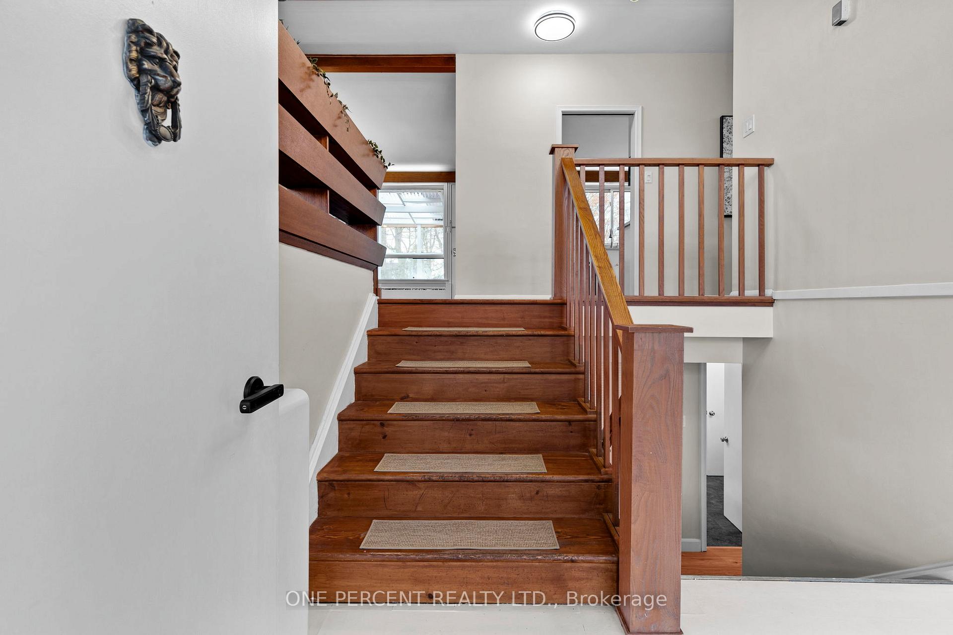Photo 6 of 193 Lawrence Avenue, Orillia — HOMEH