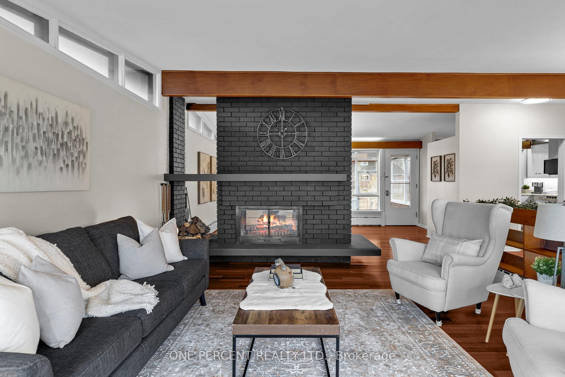 Photo 10 of 193 Lawrence Avenue, Orillia — HOMEH