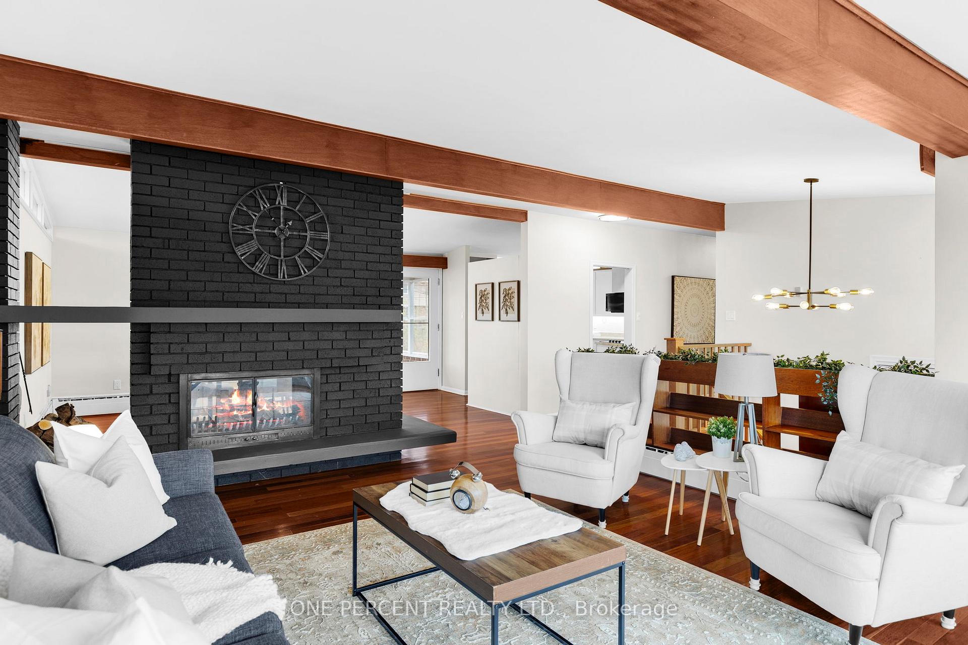 Photo 11 of 193 Lawrence Avenue, Orillia — HOMEH
