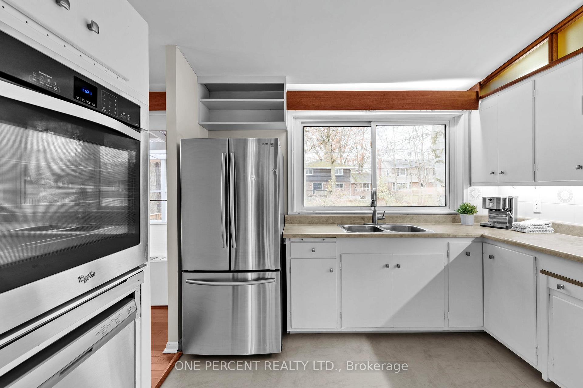 Photo 18 of 193 Lawrence Avenue, Orillia — HOMEH