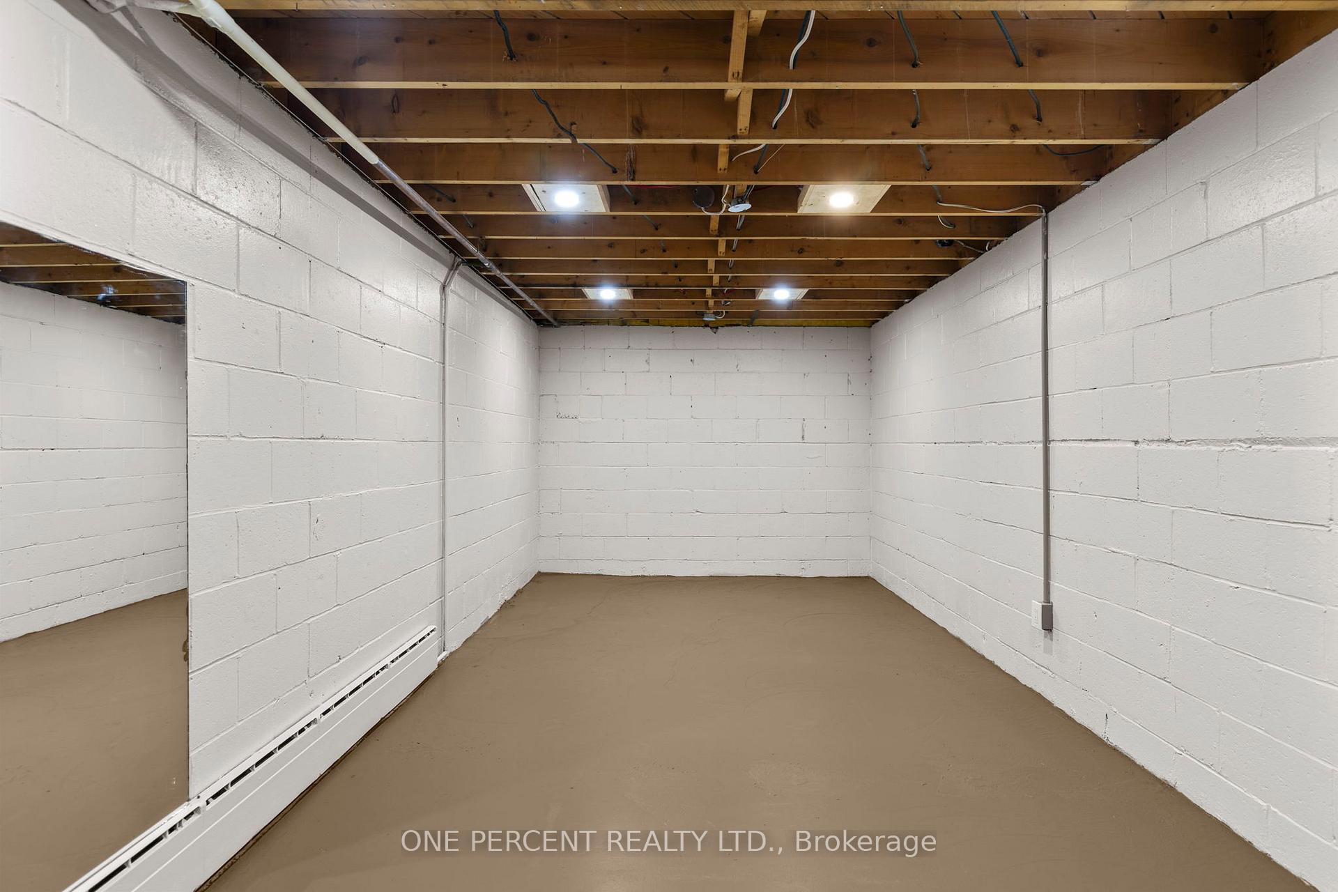 Photo 39 of 193 Lawrence Avenue, Orillia — HOMEH