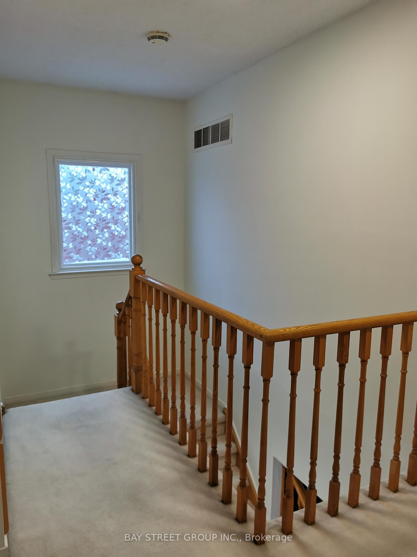 Photo 8 of 35 Couperthwaite Crescent, Markham, Unionville — HOMEH