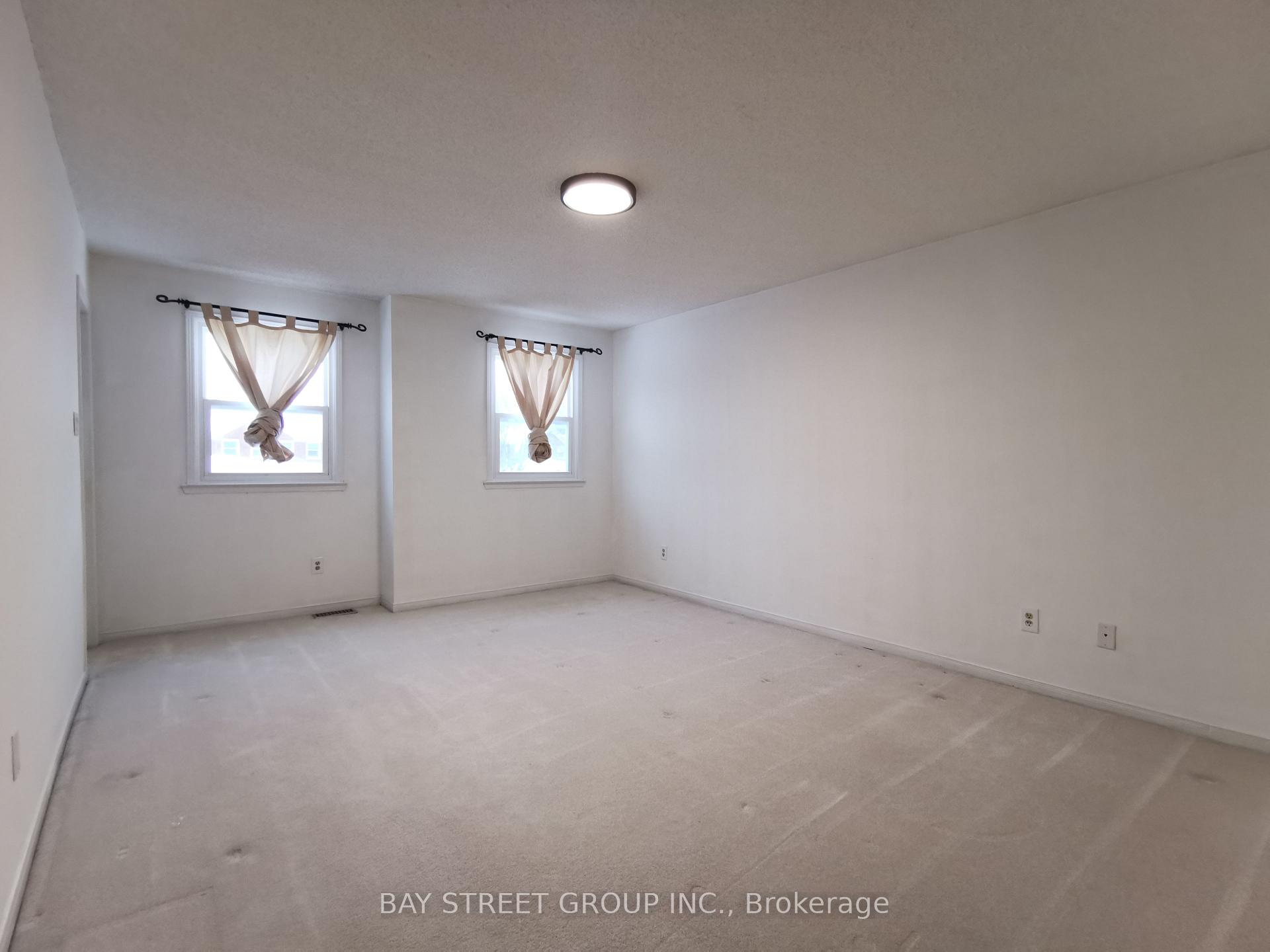 Photo 9 of 35 Couperthwaite Crescent, Markham, Unionville — HOMEH