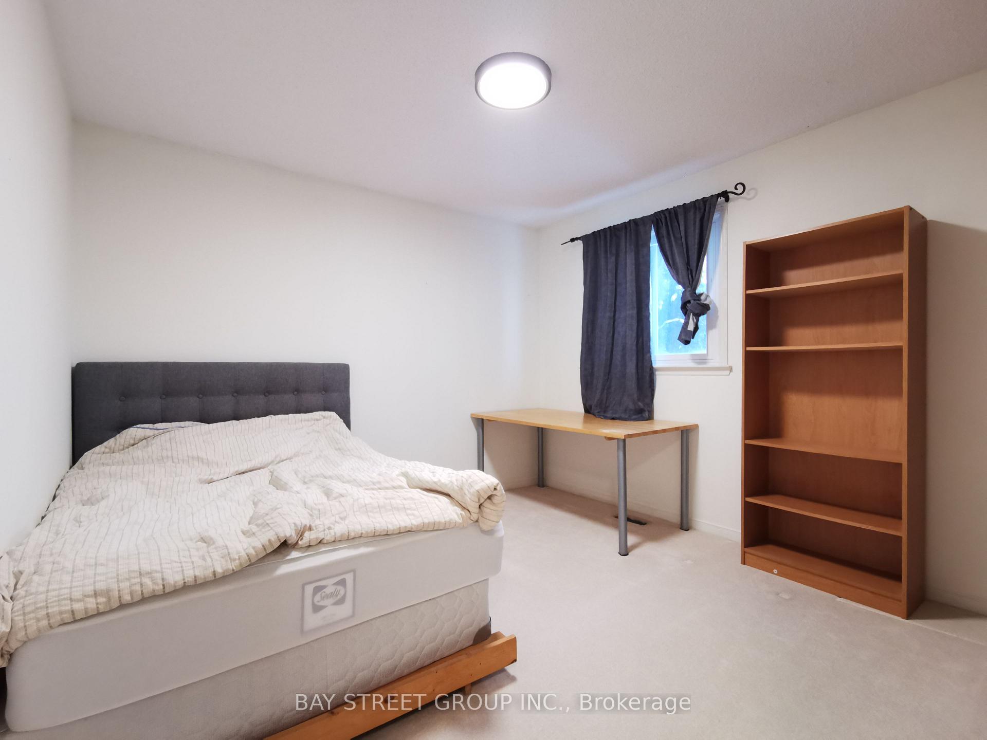 Photo 12 of 35 Couperthwaite Crescent, Markham, Unionville — HOMEH
