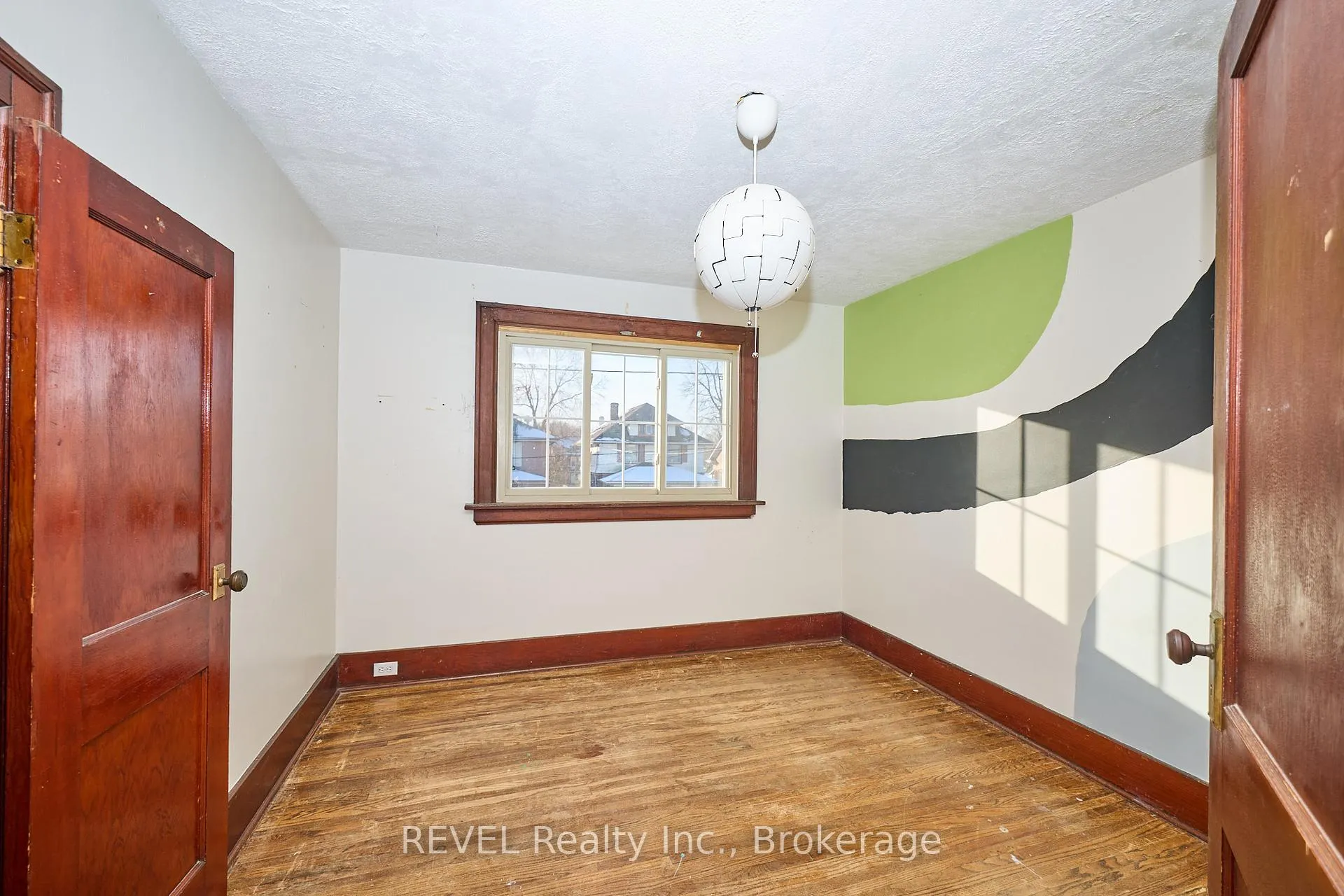 Photo 17 of 5113 Willmott Street, Niagara Falls, Cherrywood — HOMEH