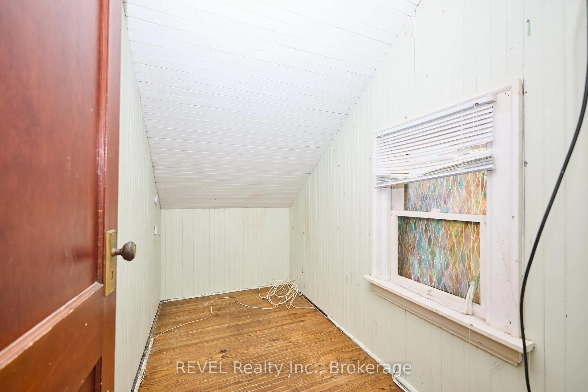 Photo 20 of 5113 Willmott Street, Niagara Falls, Cherrywood — HOMEH