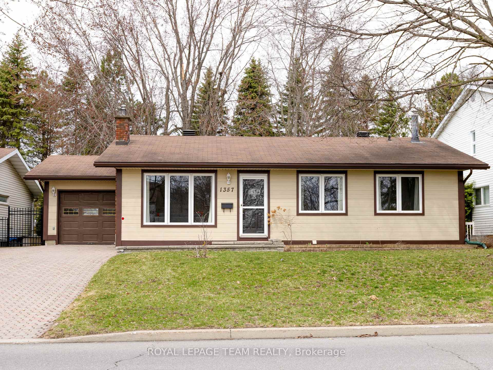 Photo 1 of 1357 Plumber Avenue, Ottawa, Carson Meadows — HOMEH