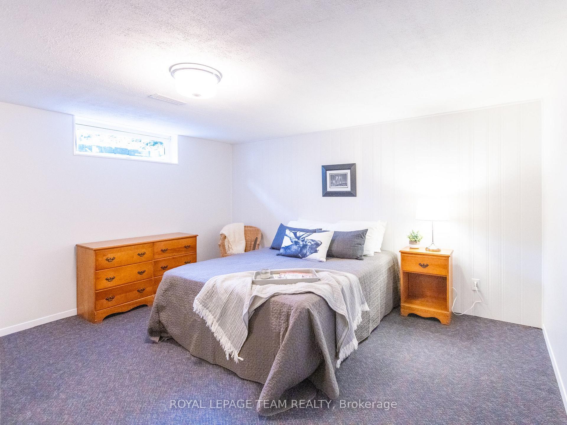 Photo 17 of 1357 Plumber Avenue, Ottawa, Carson Meadows — HOMEH