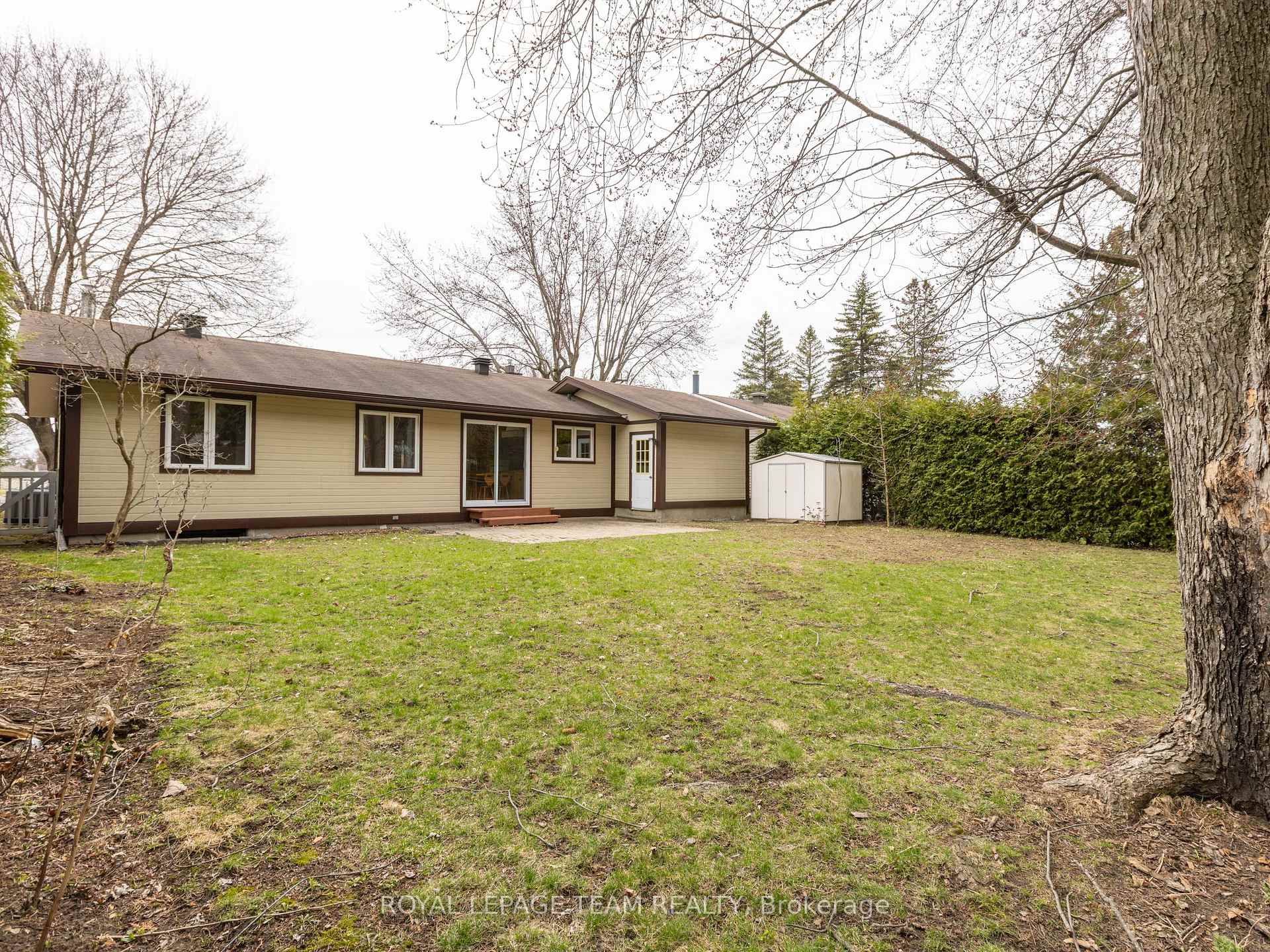 Photo 21 of 1357 Plumber Avenue, Ottawa, Carson Meadows — HOMEH