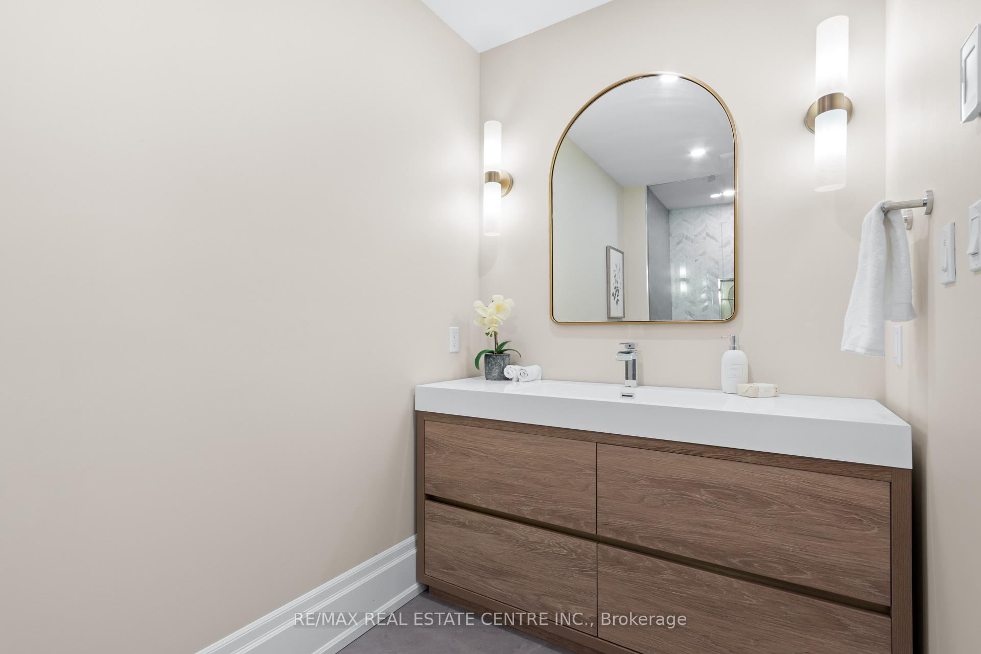 Photo 15 of Unit 1, 37 Armstrong Street, Orangeville — HOMEH
