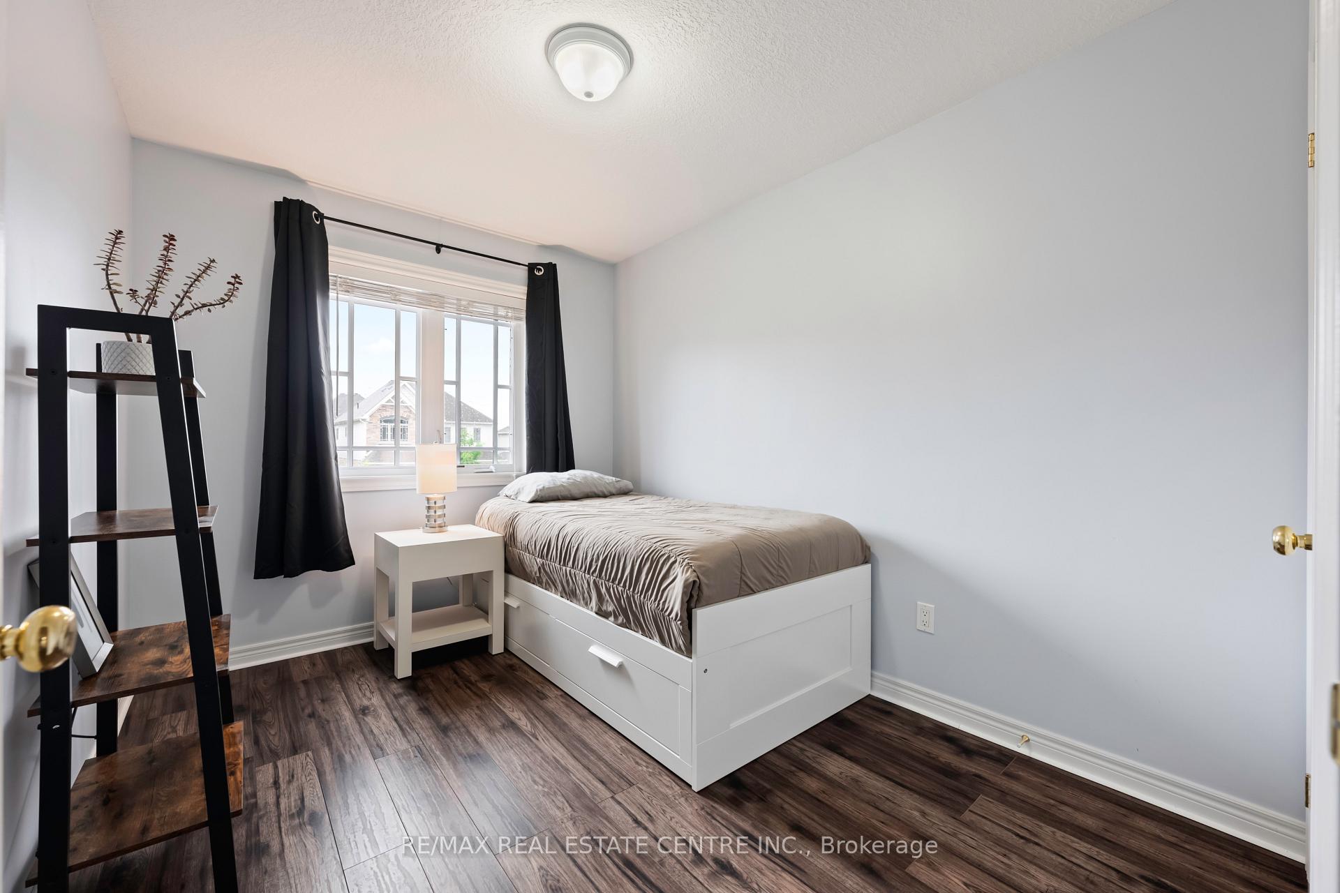Photo 32 of 96 Preston Drive, Orangeville — HOMEH