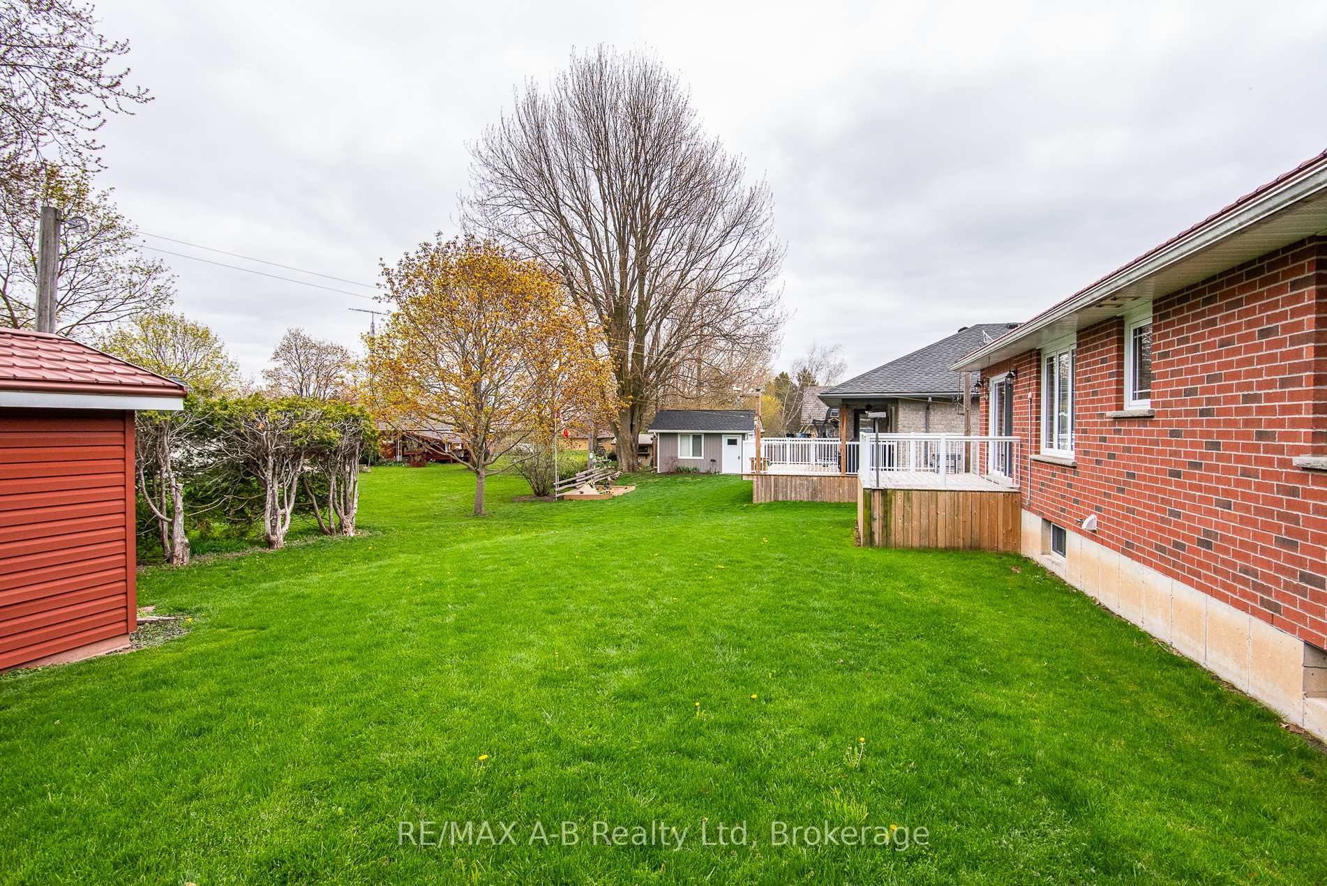 Photo 12 of 40 Gerber Drive, Perth East, Milverton — HOMEH