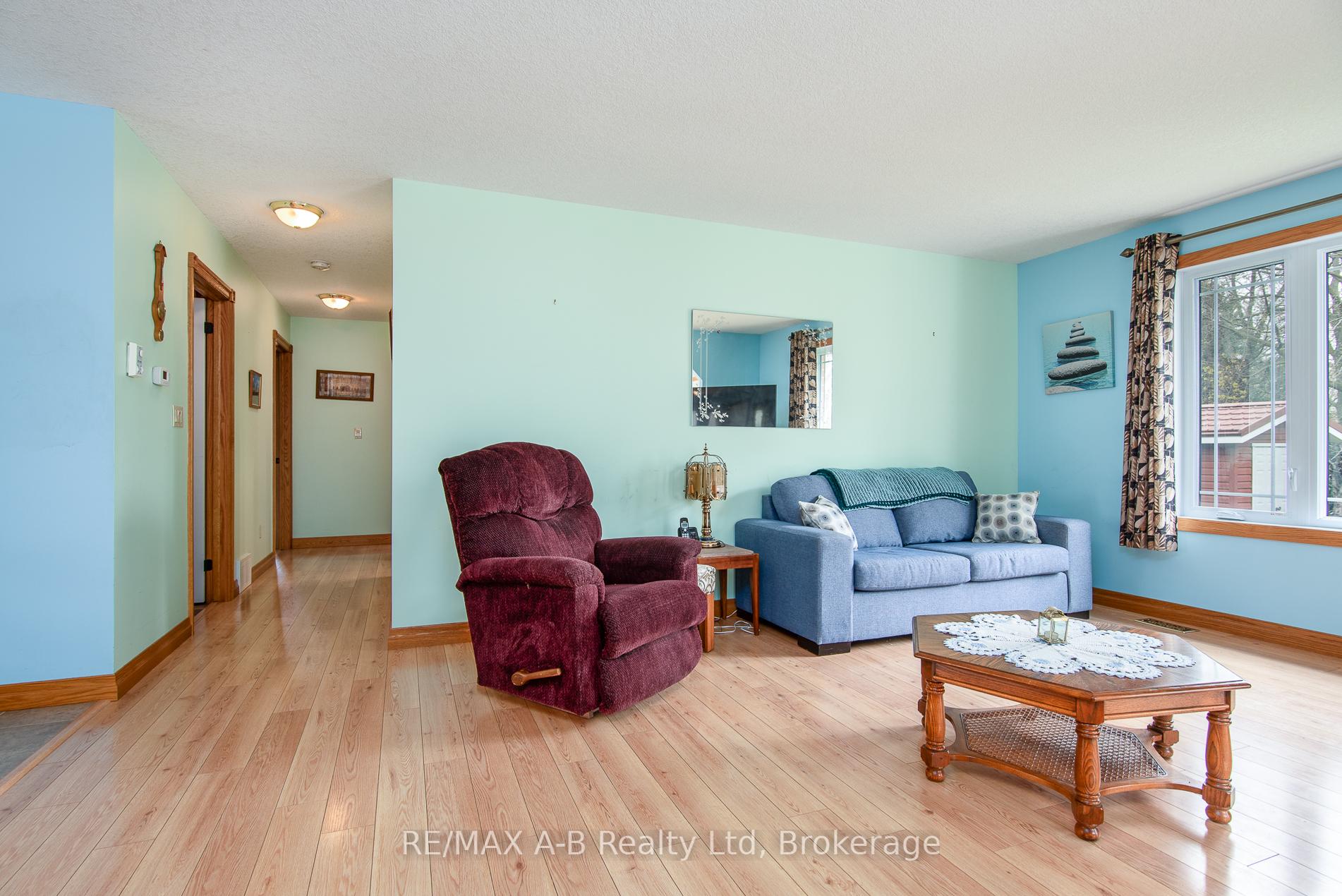 Photo 18 of 40 Gerber Drive, Perth East, Milverton — HOMEH