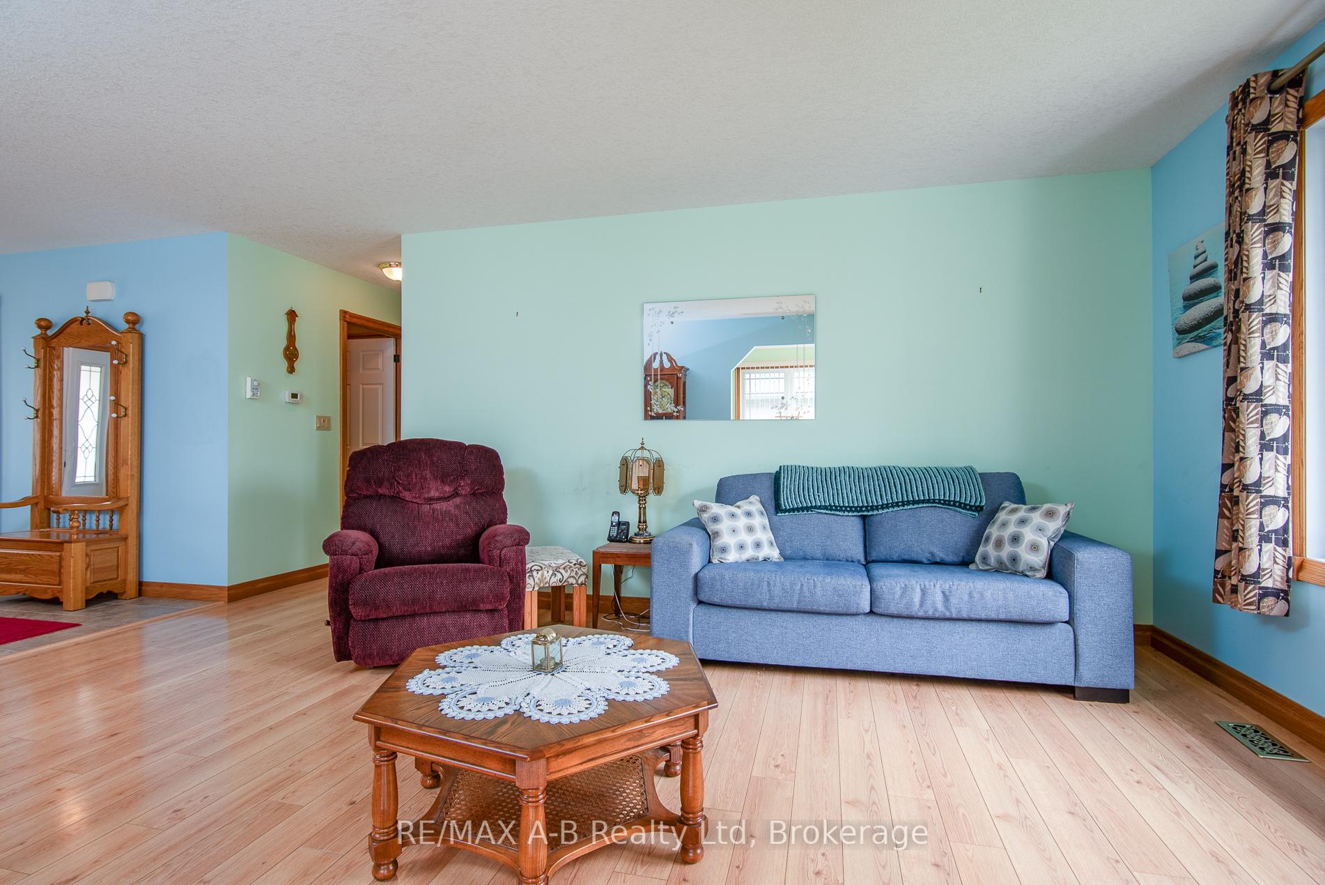 Photo 19 of 40 Gerber Drive, Perth East, Milverton — HOMEH