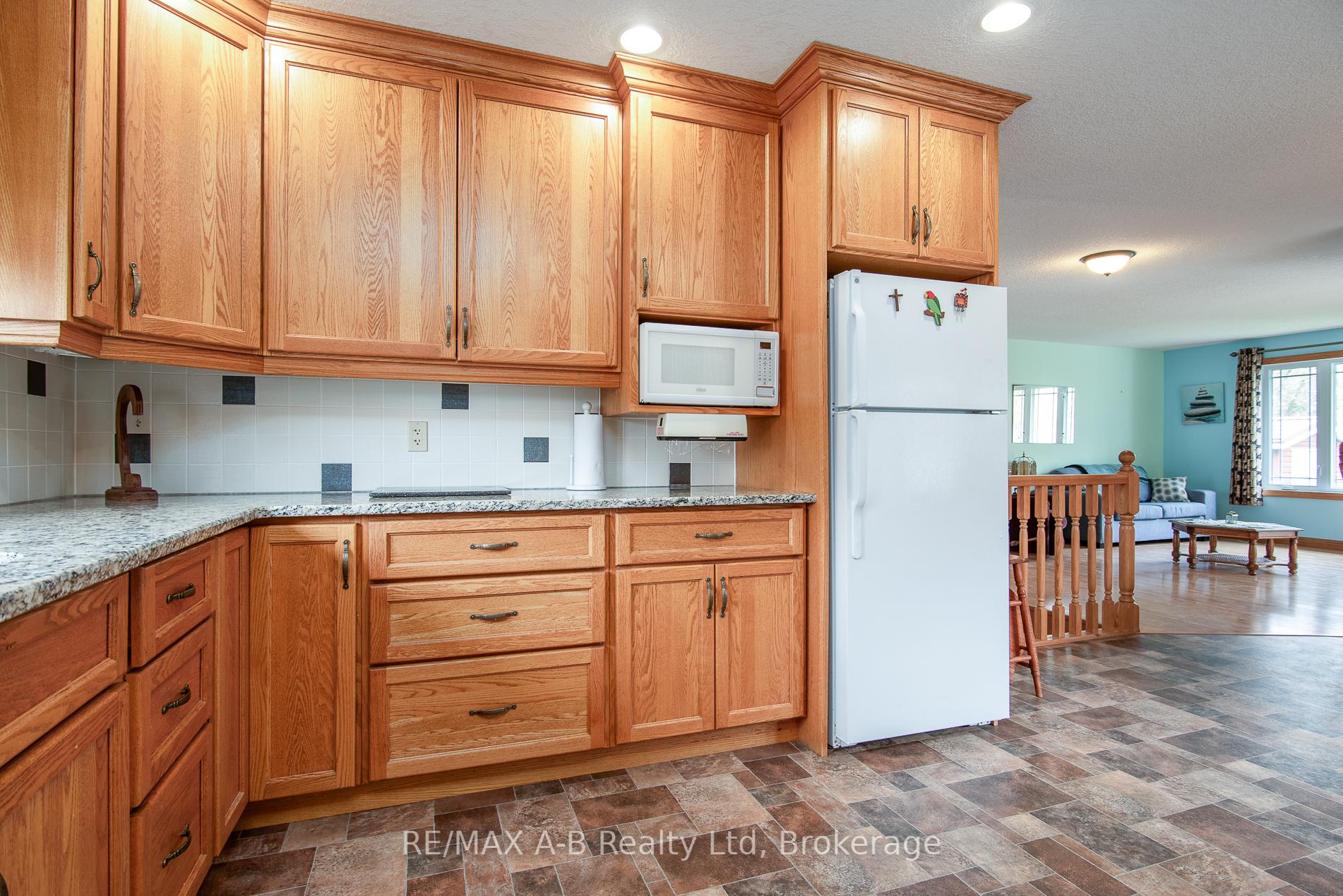 Photo 32 of 40 Gerber Drive, Perth East, Milverton — HOMEH