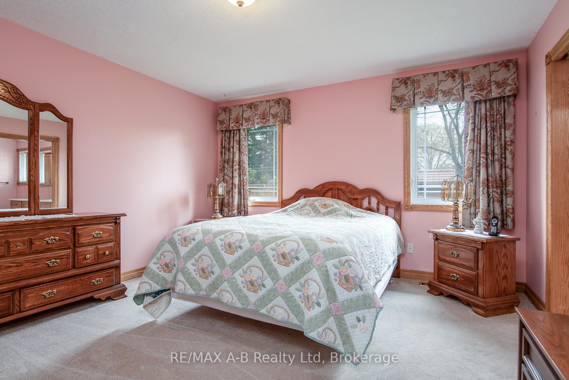 Photo 36 of 40 Gerber Drive, Perth East, Milverton — HOMEH
