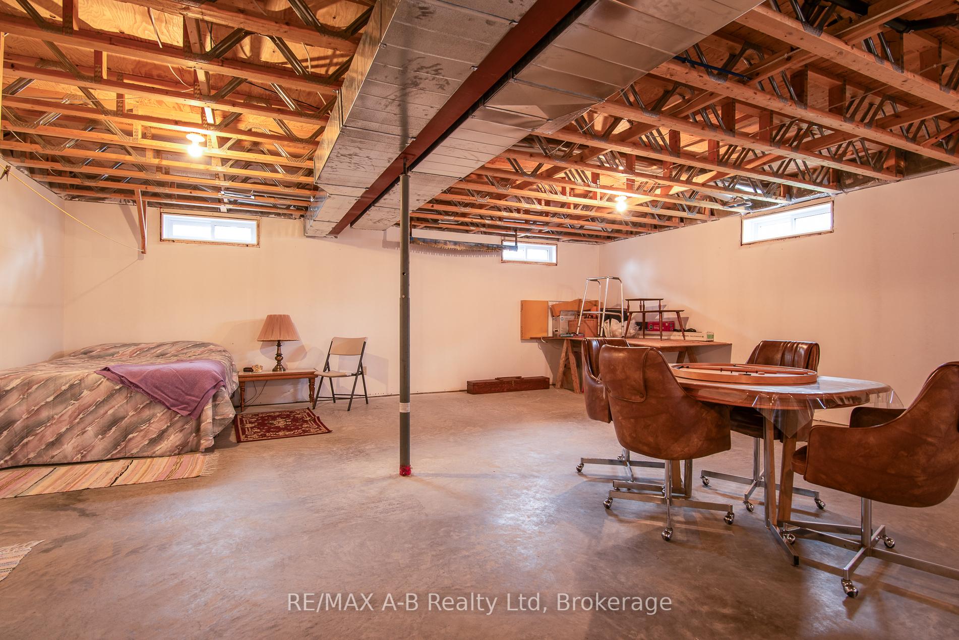 Photo 43 of 40 Gerber Drive, Perth East, Milverton — HOMEH