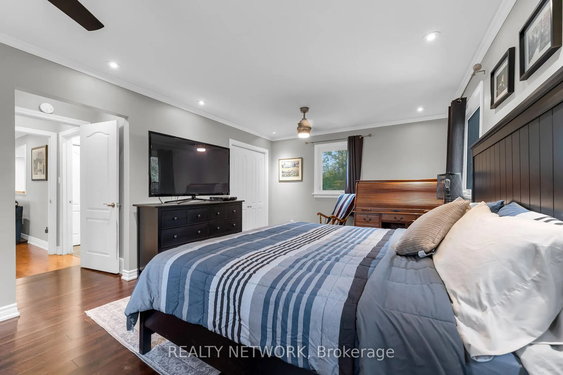 Photo 16 of 10042 Wiiloughby Drive, Niagara Falls, Chippawa — HOMEH