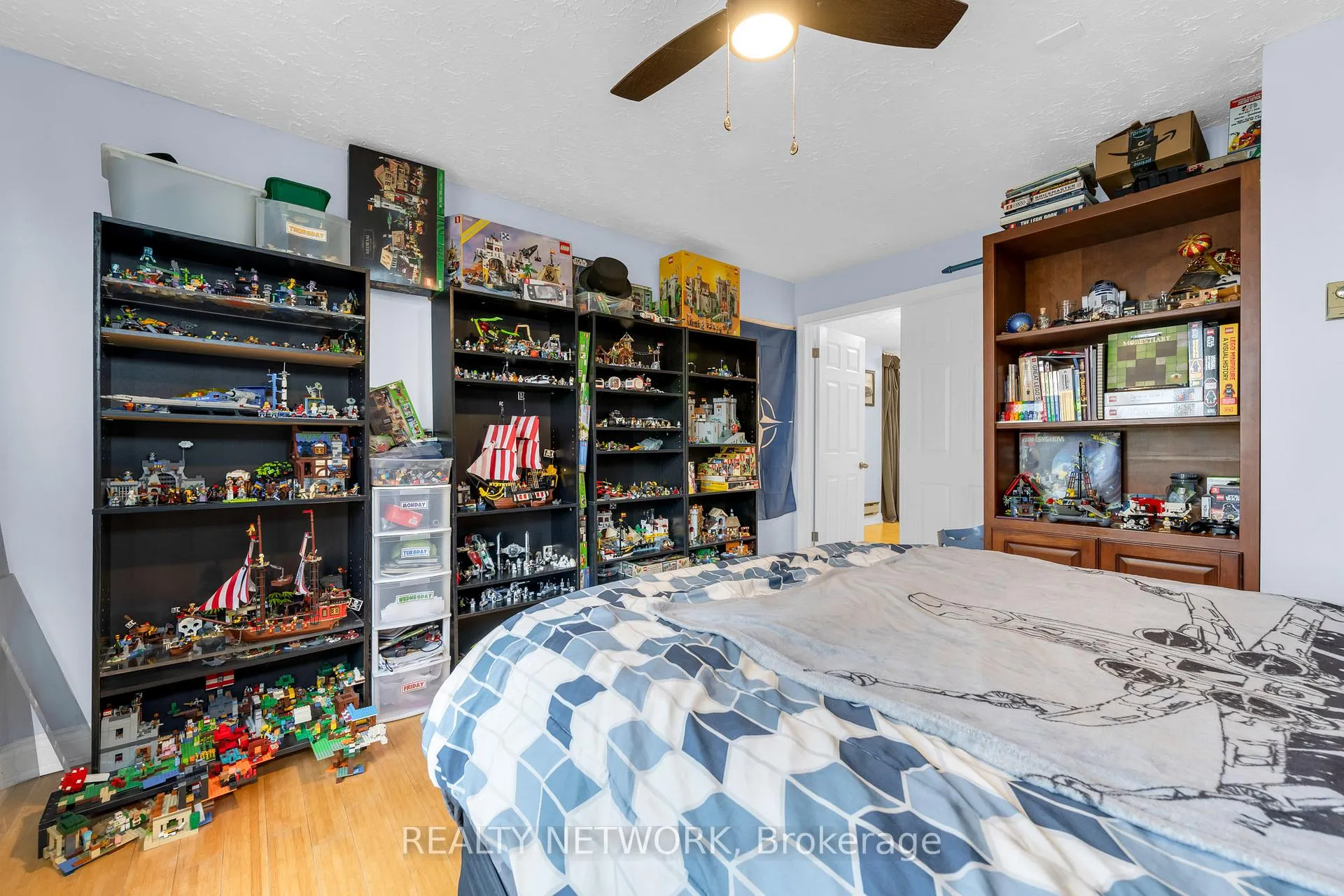 Photo 32 of 10042 Wiiloughby Drive, Niagara Falls, Chippawa — HOMEH