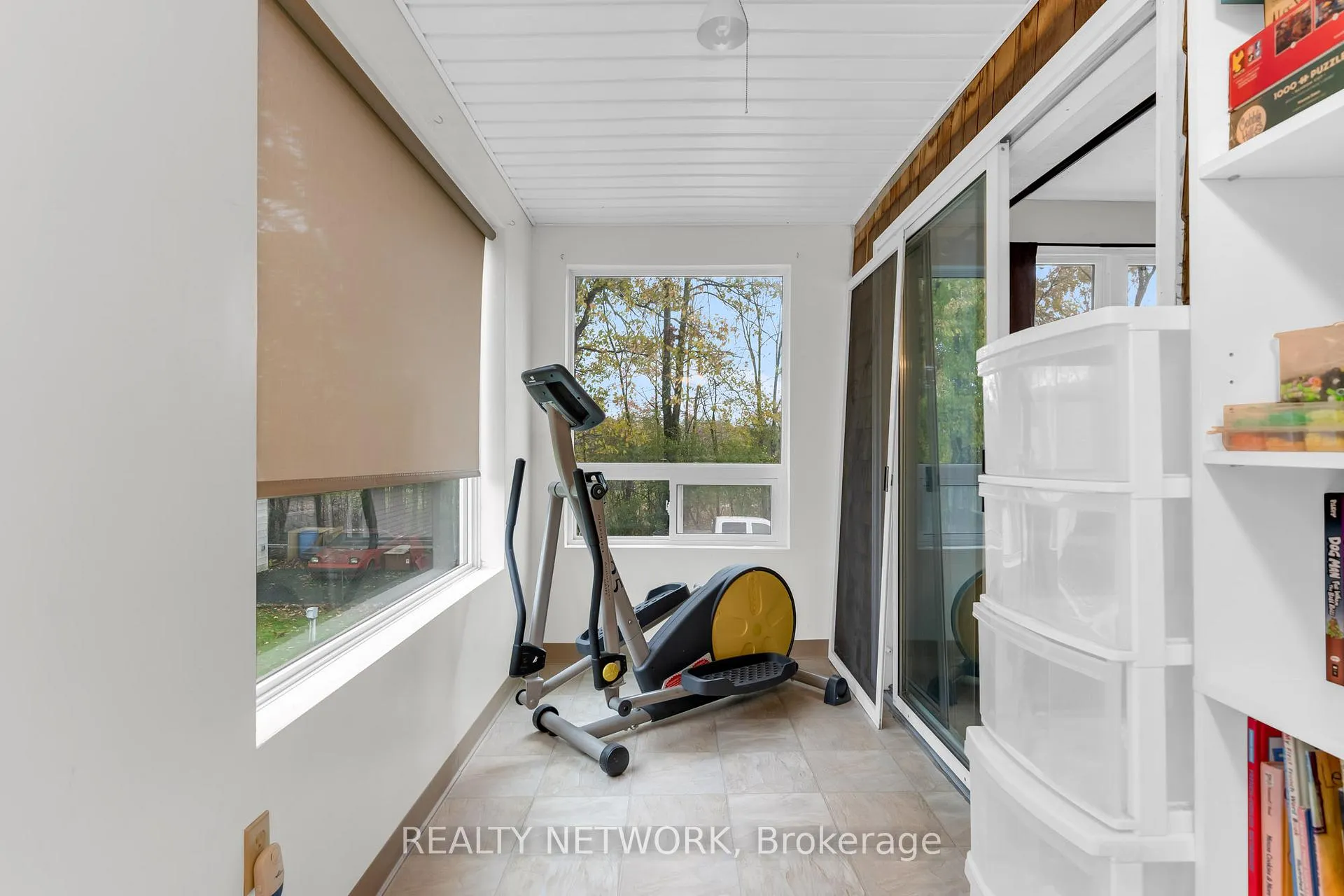 Photo 34 of 10042 Wiiloughby Drive, Niagara Falls, Chippawa — HOMEH
