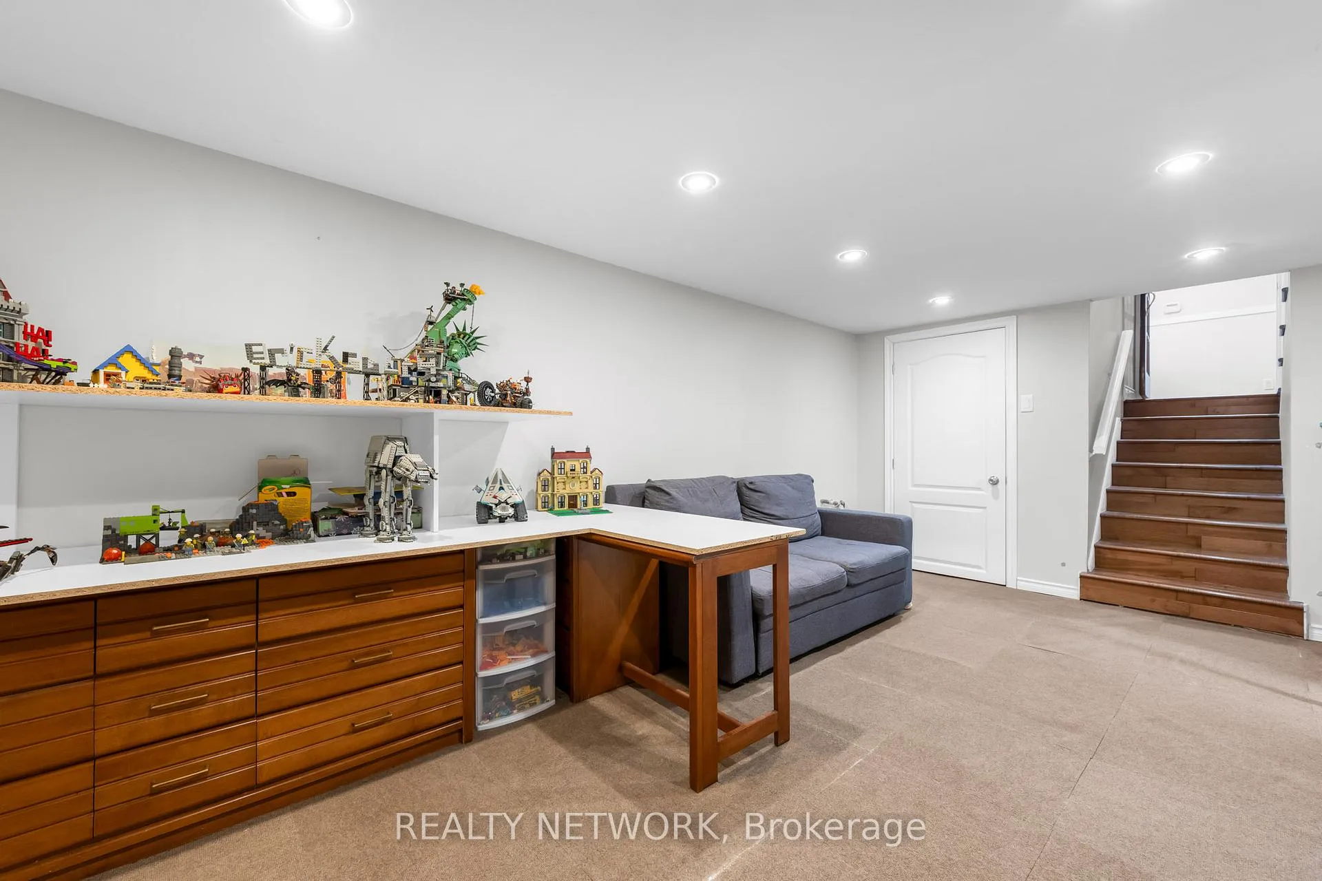 Photo 37 of 10042 Wiiloughby Drive, Niagara Falls, Chippawa — HOMEH