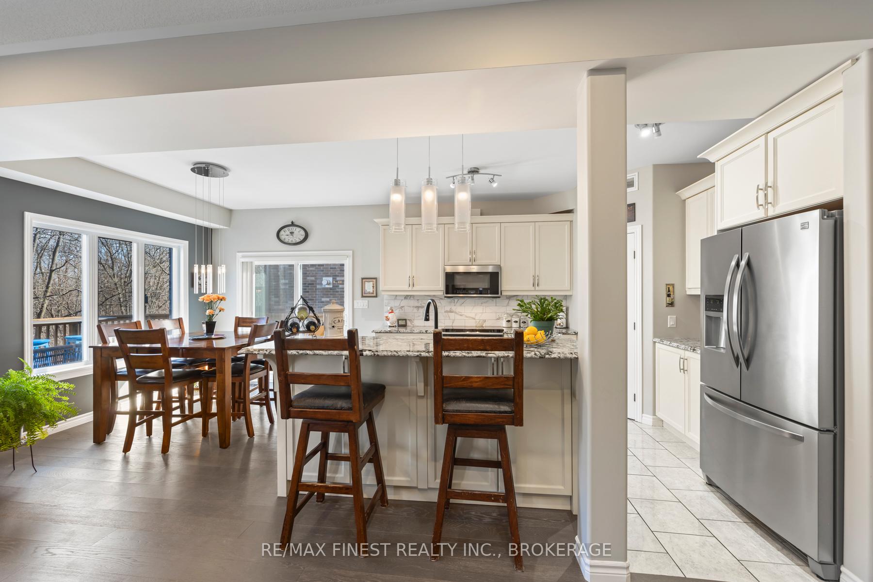 Photo 9 of 1378 Waterside Way, Kingston, Kingston East (Incl Barret Crt) — HOMEH