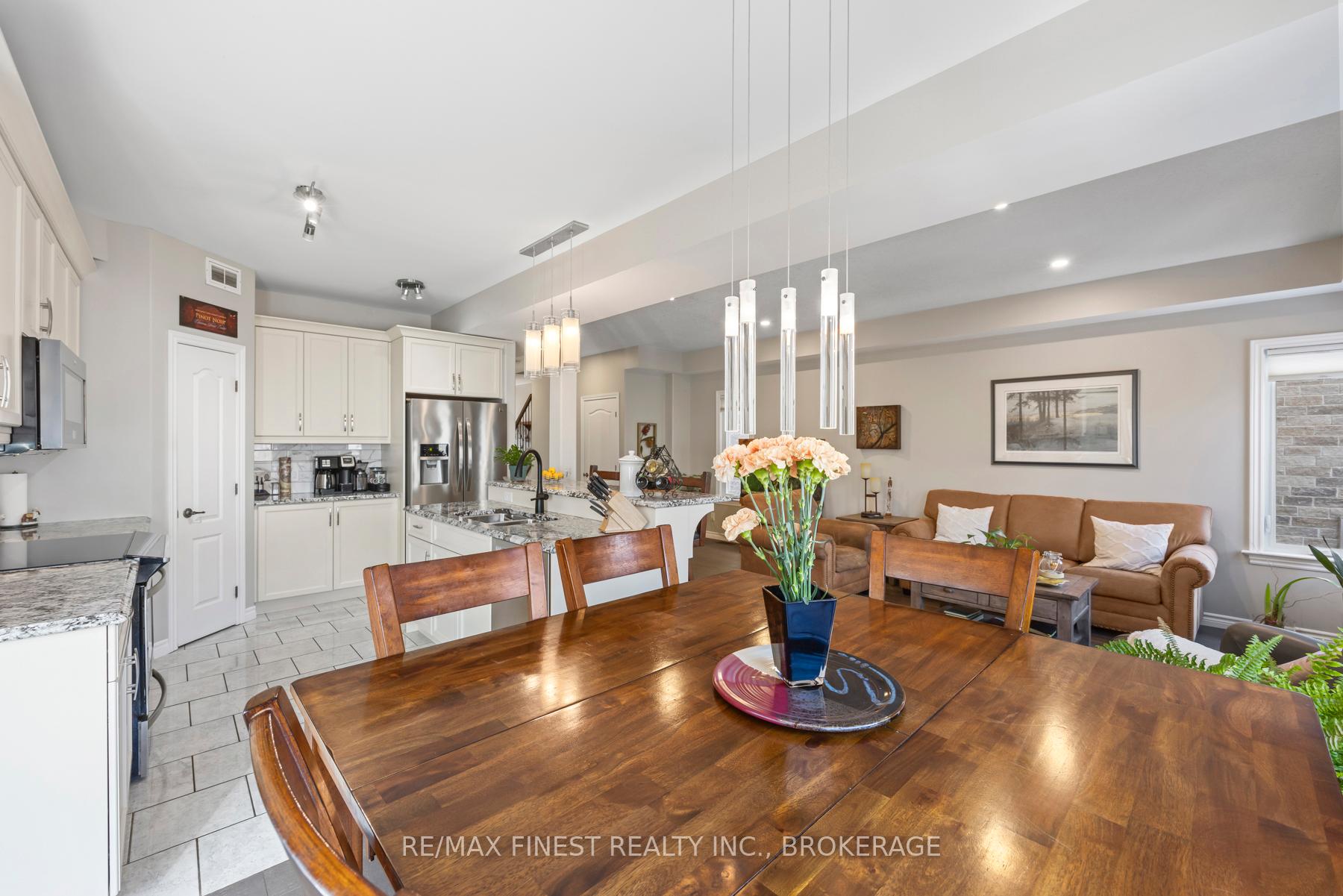 Photo 16 of 1378 Waterside Way, Kingston, Kingston East (Incl Barret Crt) — HOMEH