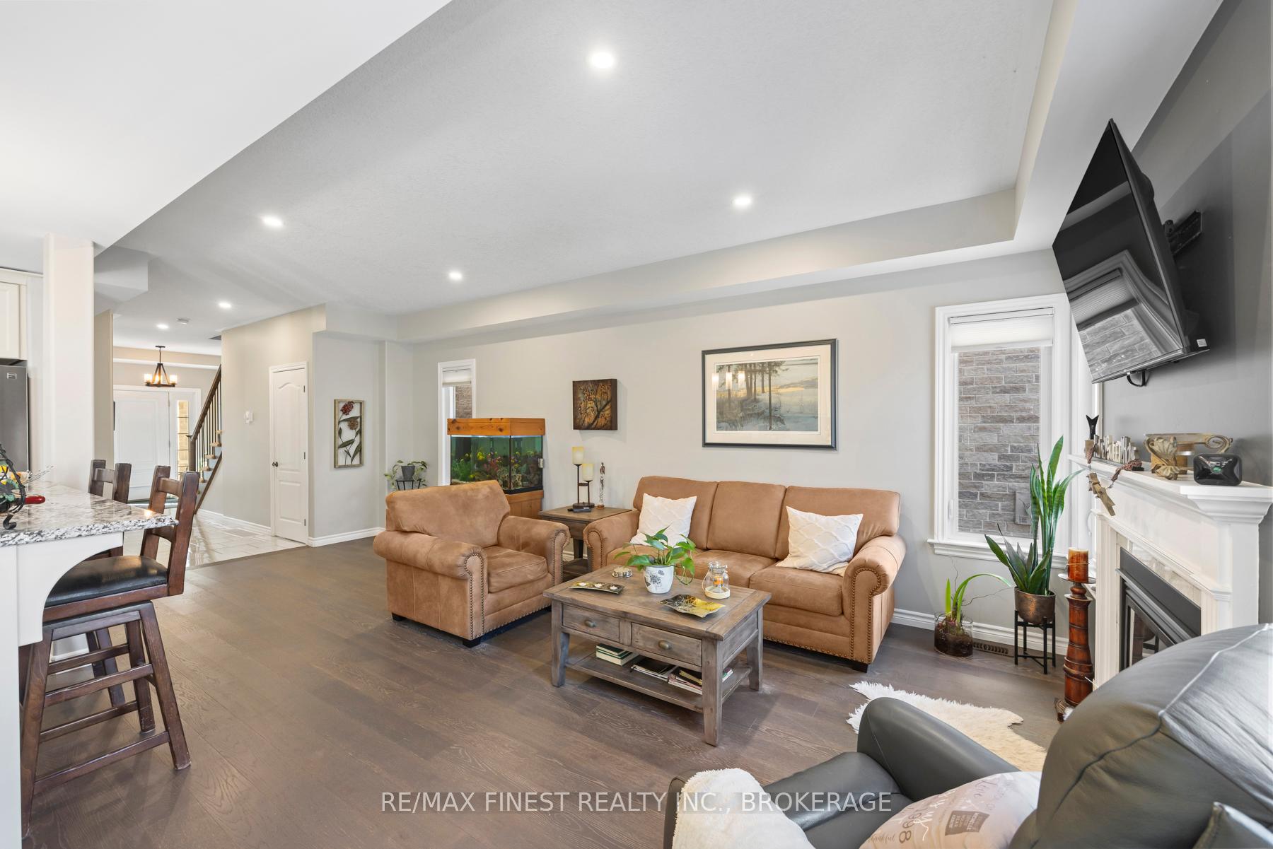 Photo 17 of 1378 Waterside Way, Kingston, Kingston East (Incl Barret Crt) — HOMEH