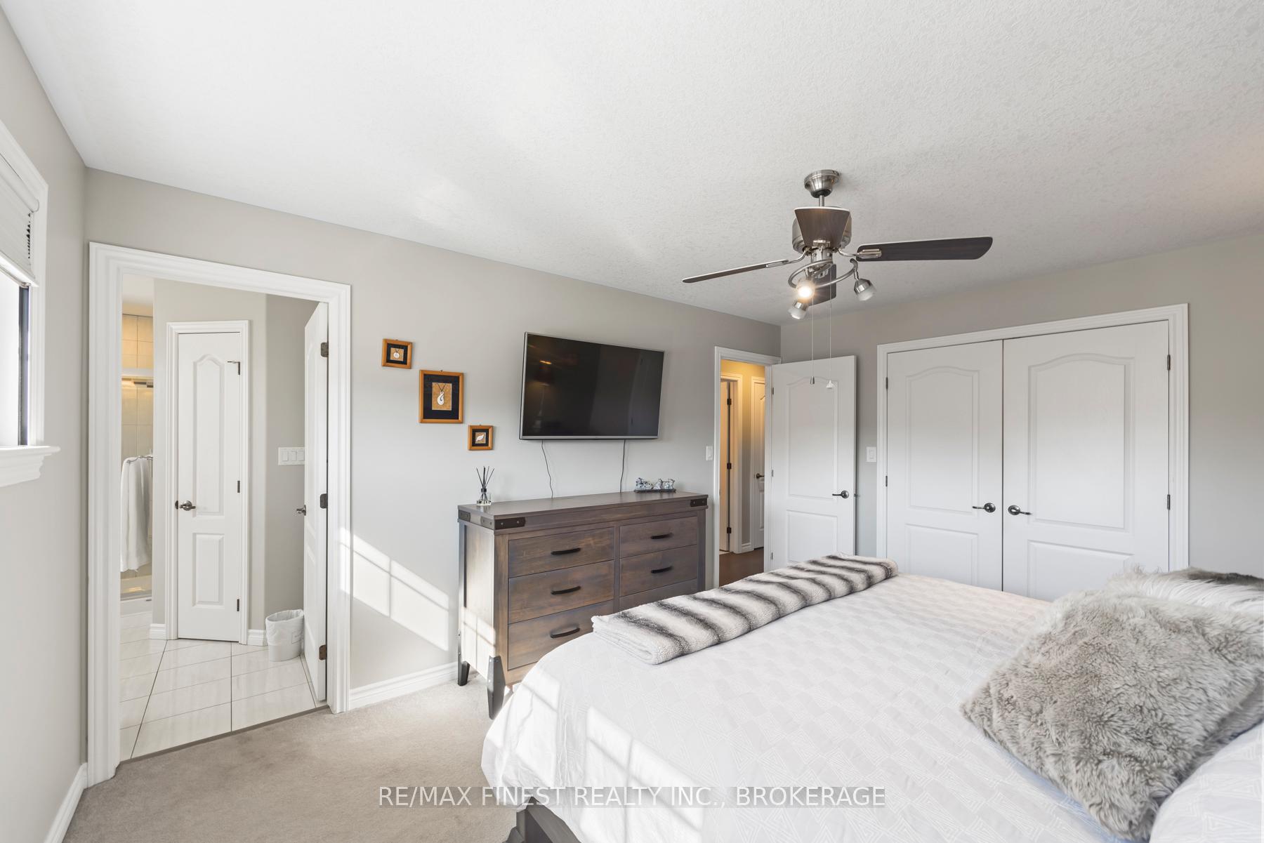 Photo 21 of 1378 Waterside Way, Kingston, Kingston East (Incl Barret Crt) — HOMEH