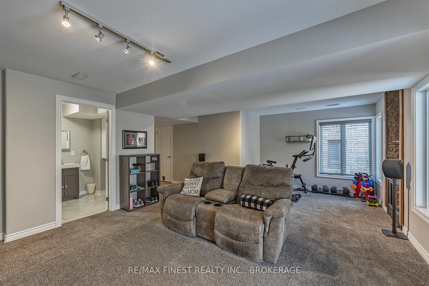 Photo 31 of 1378 Waterside Way, Kingston, Kingston East (Incl Barret Crt) — HOMEH