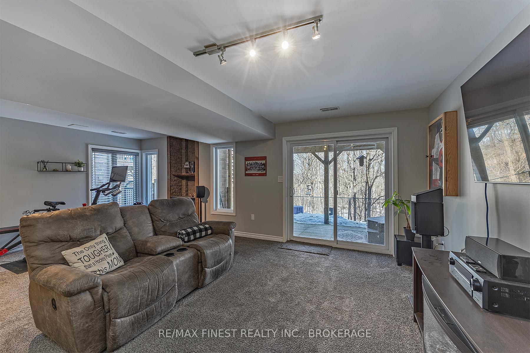 Photo 32 of 1378 Waterside Way, Kingston, Kingston East (Incl Barret Crt) — HOMEH