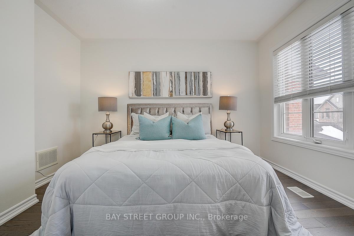 Photo 25 of 98 Carolina Rose Crescent, Markham, Wismer — HOMEH