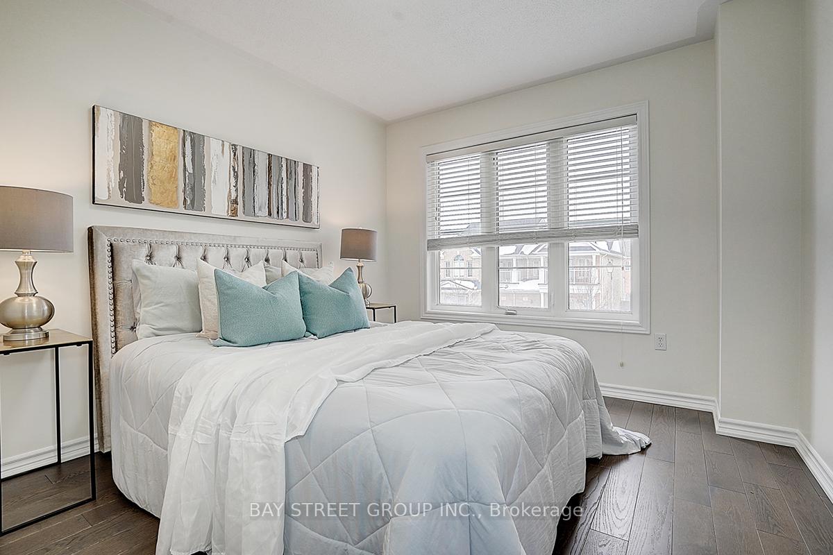 Photo 27 of 98 Carolina Rose Crescent, Markham, Wismer — HOMEH