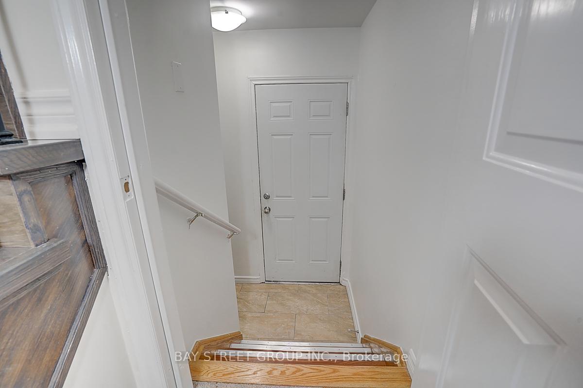 Photo 34 of 98 Carolina Rose Crescent, Markham, Wismer — HOMEH