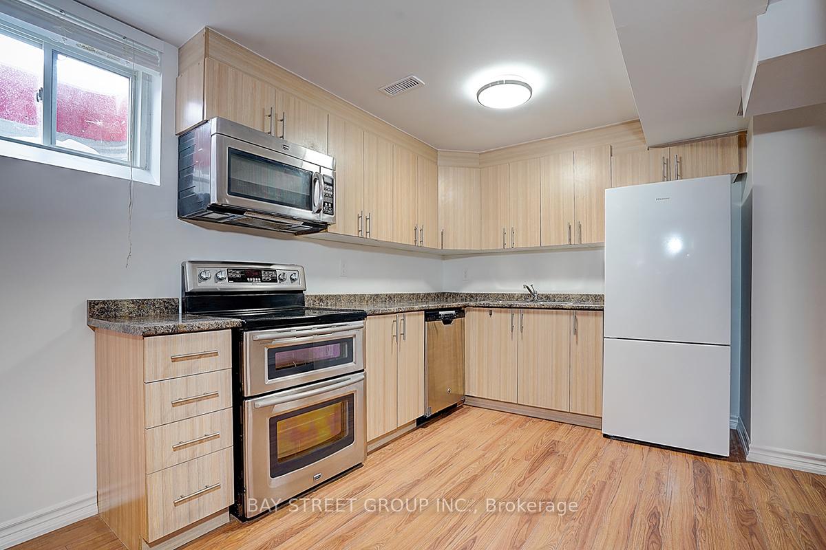 Photo 37 of 98 Carolina Rose Crescent, Markham, Wismer — HOMEH